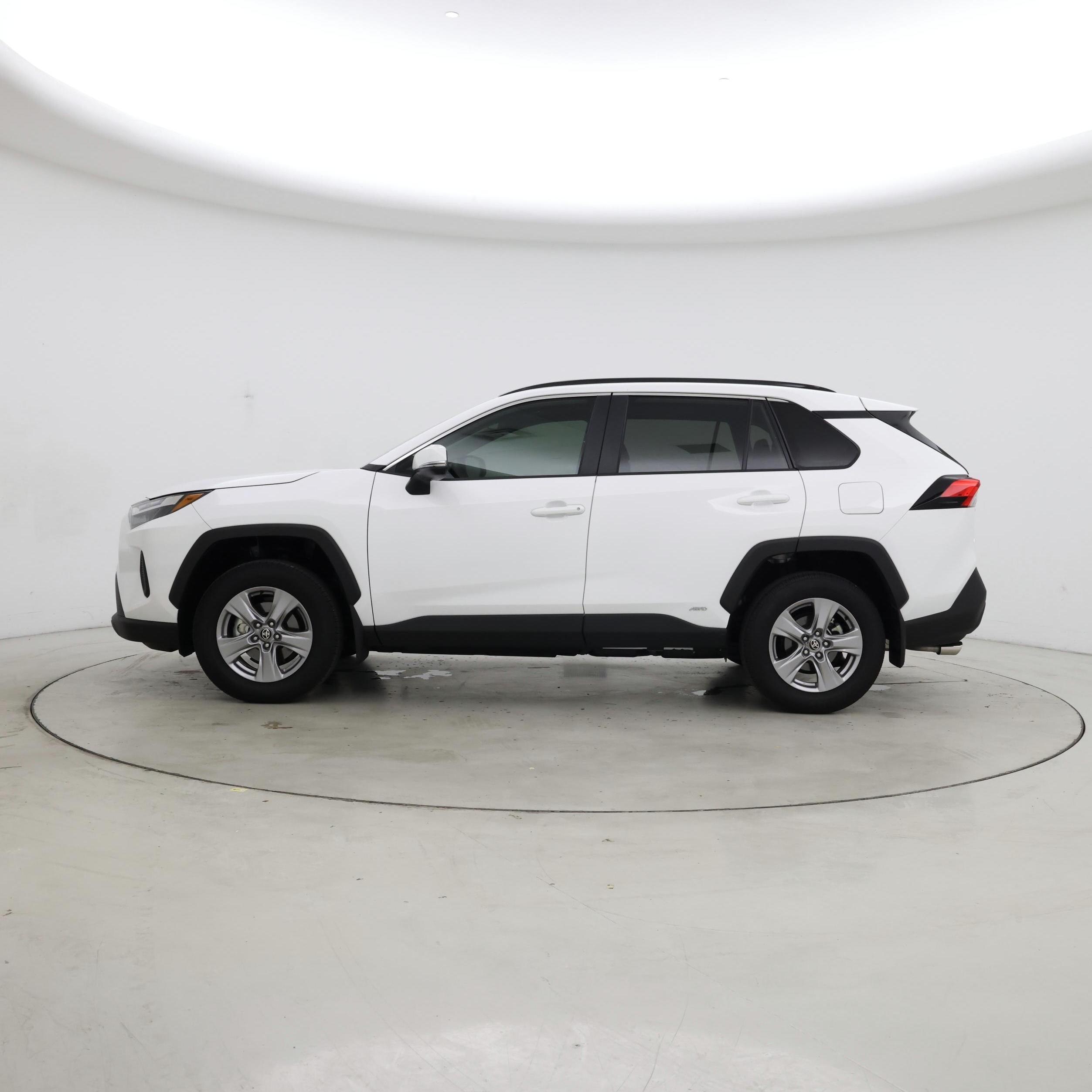 Thumbnail: 2025 Toyota RAV4 - 3