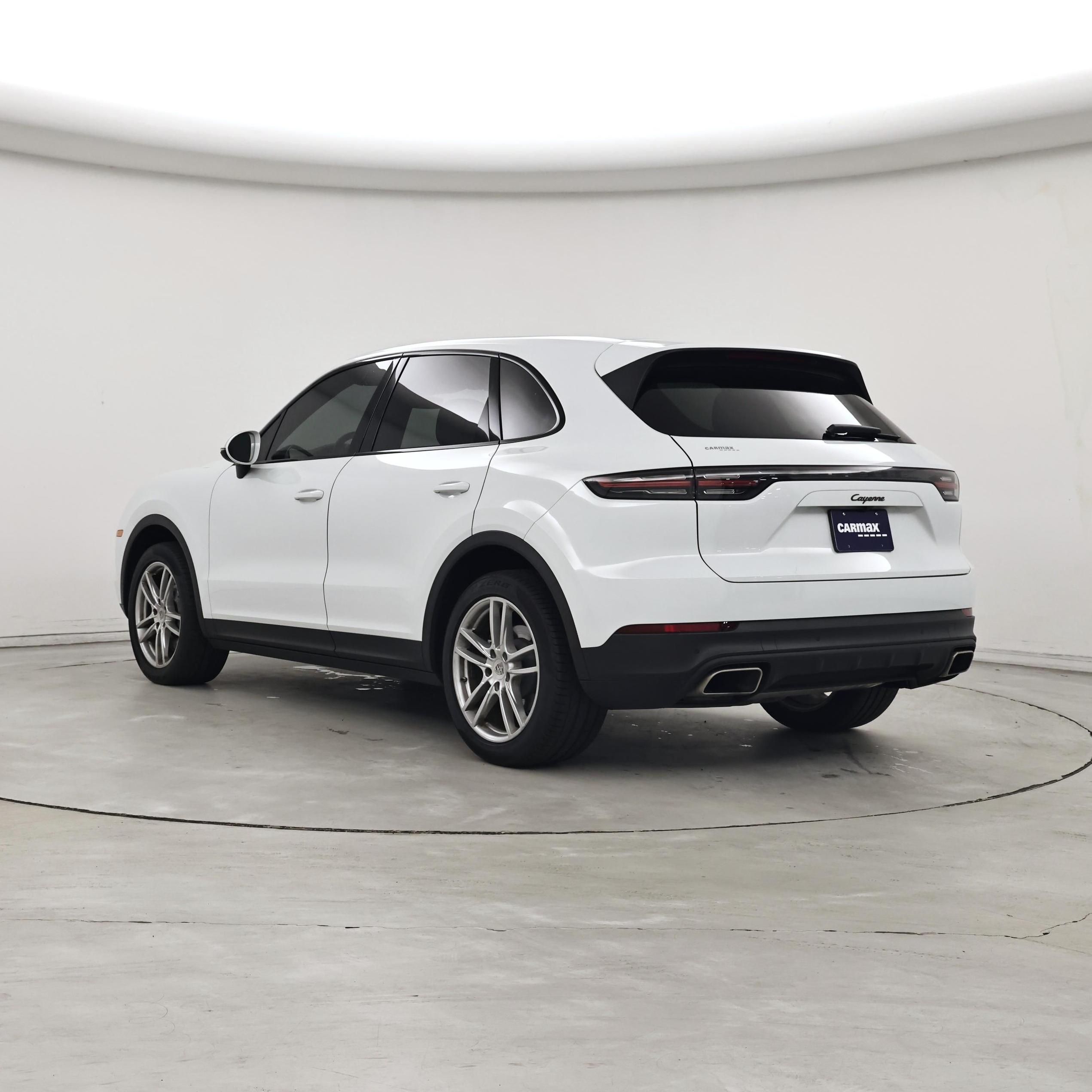 Thumbnail: 2021 Porsche Cayenne - 2