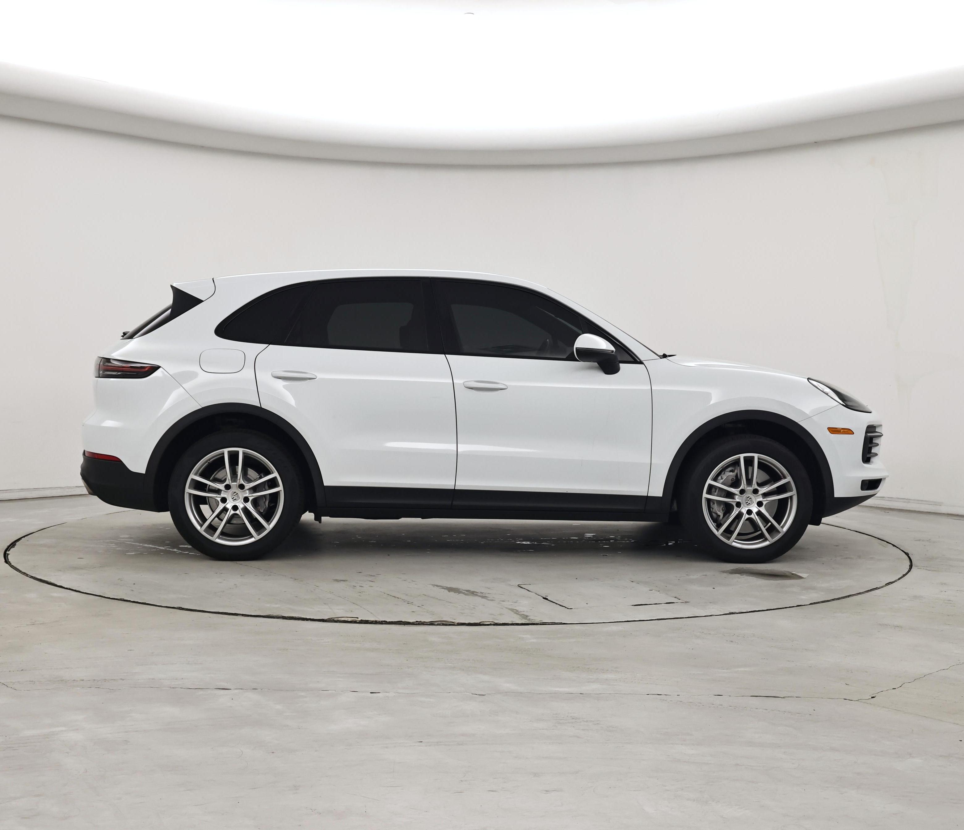 Thumbnail: 2021 Porsche Cayenne - 7