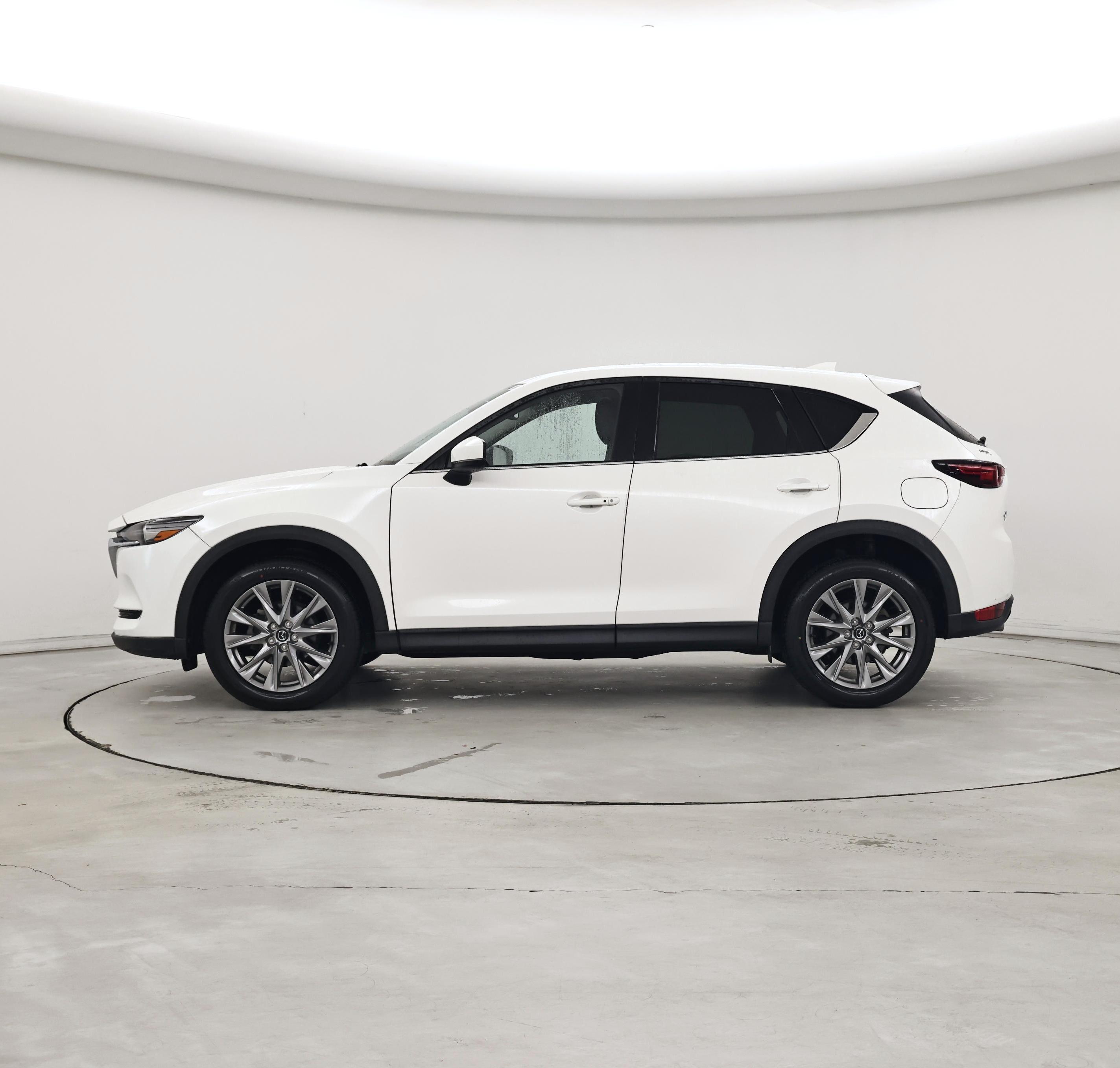 Thumbnail: 2021 Mazda CX-5 - 3