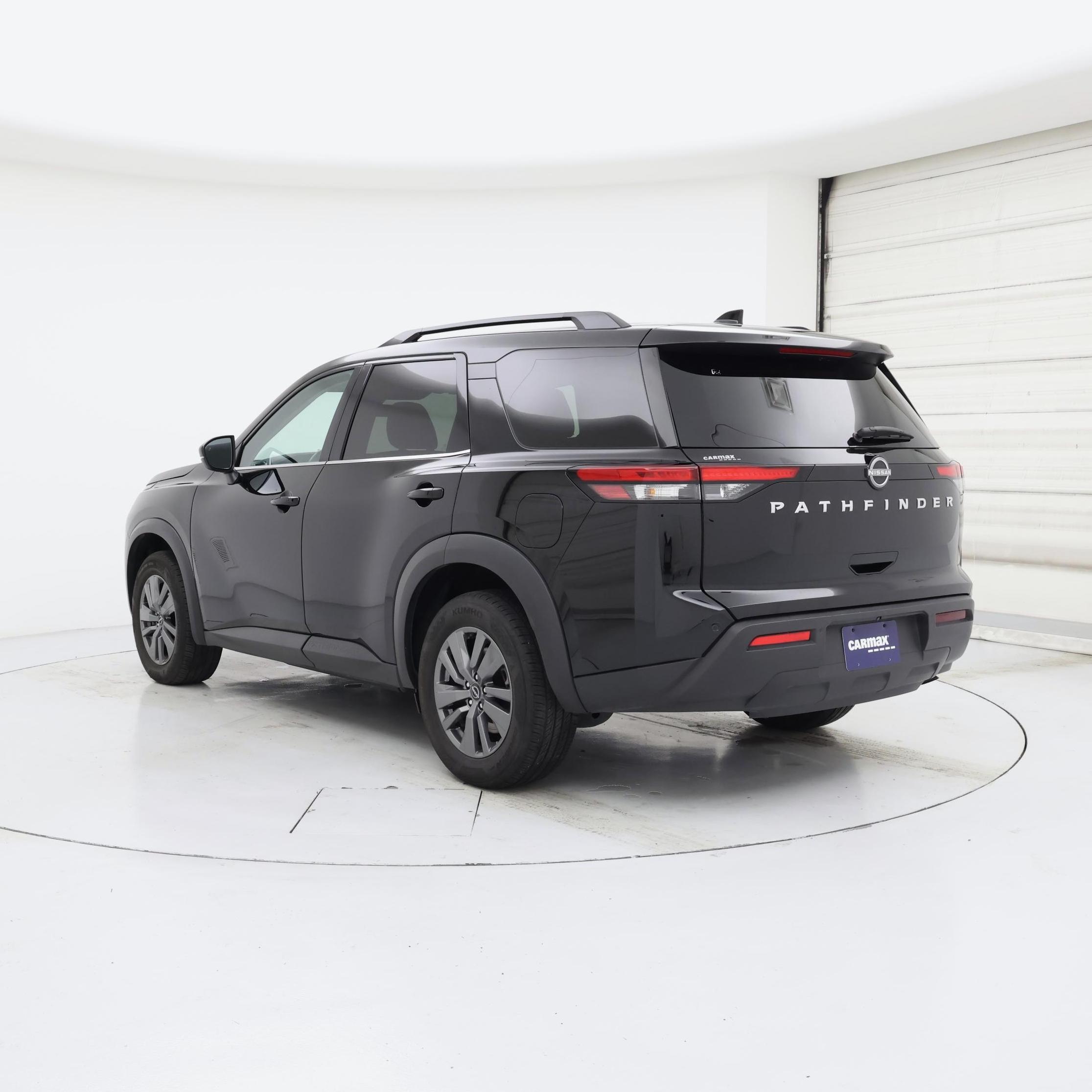 Thumbnail: 2025 Nissan Pathfinder - 2
