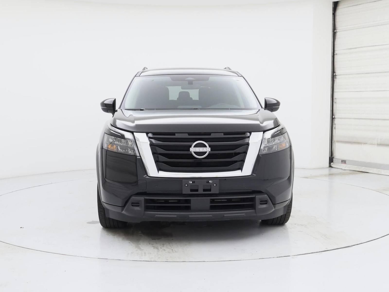 2025 Nissan Pathfinder SV - Photo 6