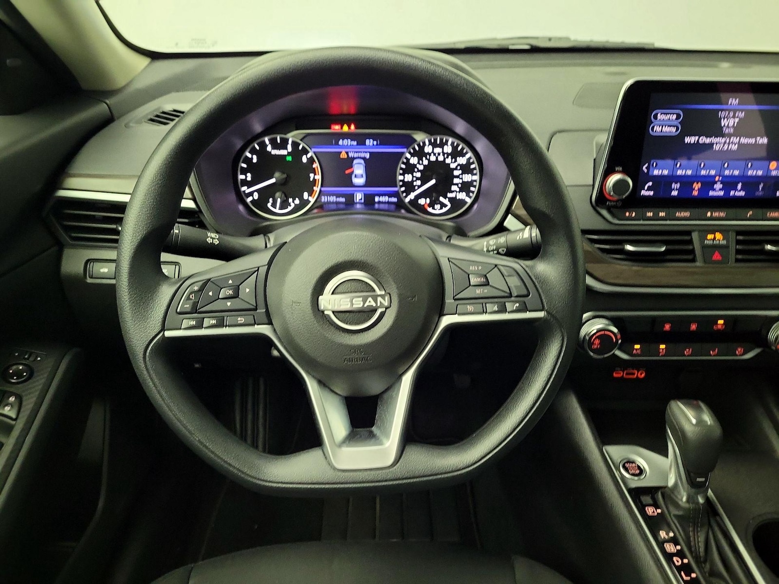 2025 Nissan Altima SV - Photo 11