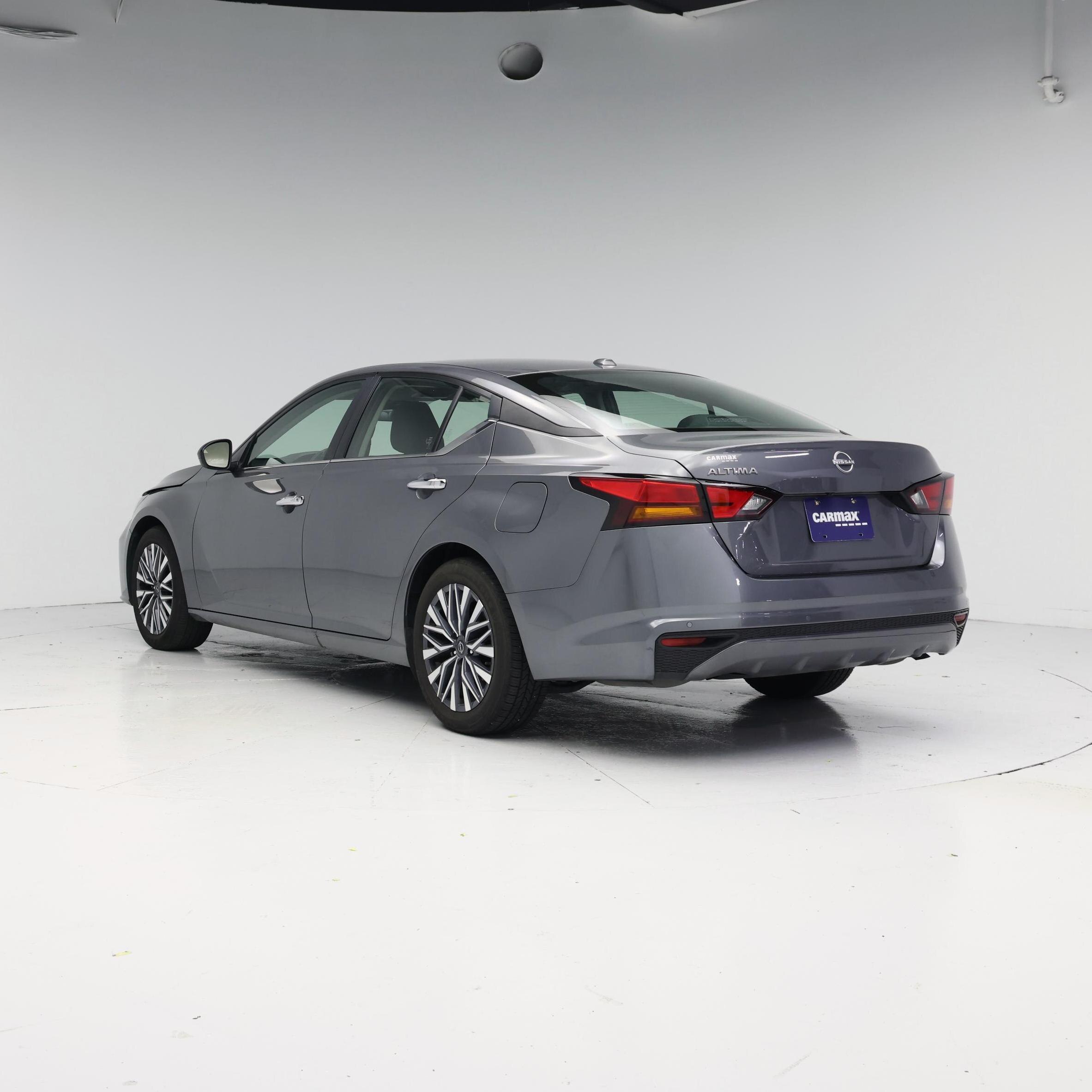 Thumbnail: 2025 Nissan Altima - 2