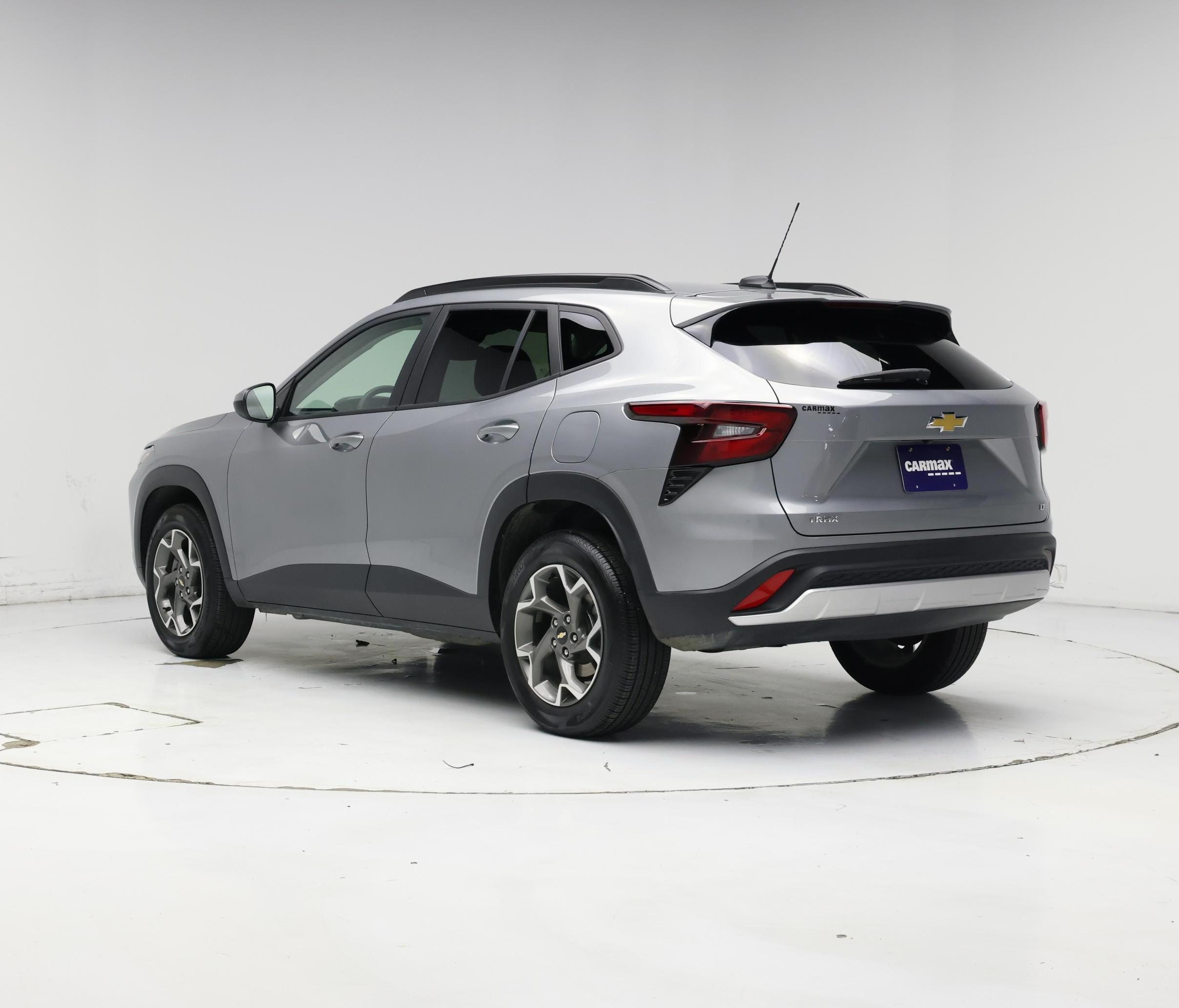 Thumbnail: 2025 Chevrolet Trax - 2