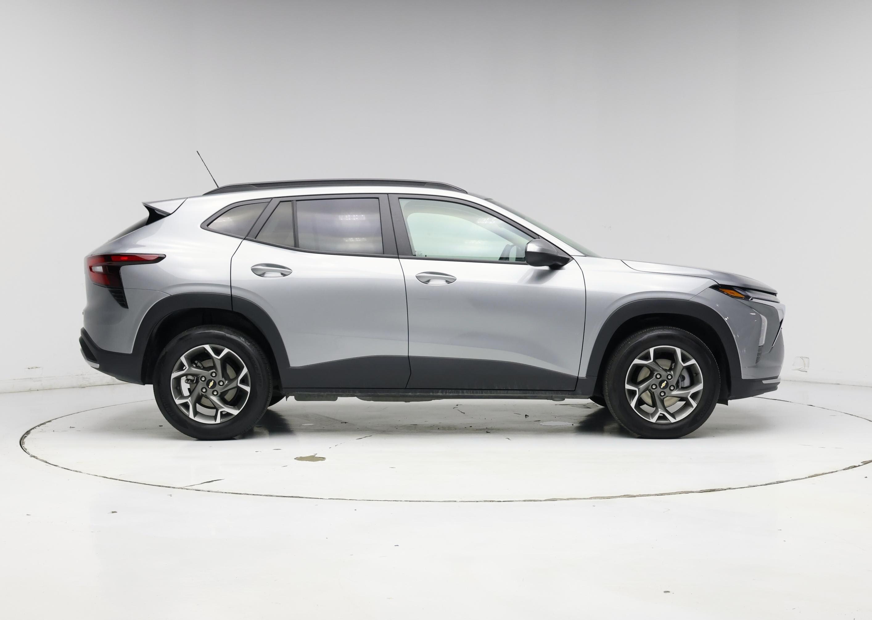 Thumbnail: 2025 Chevrolet Trax - 7