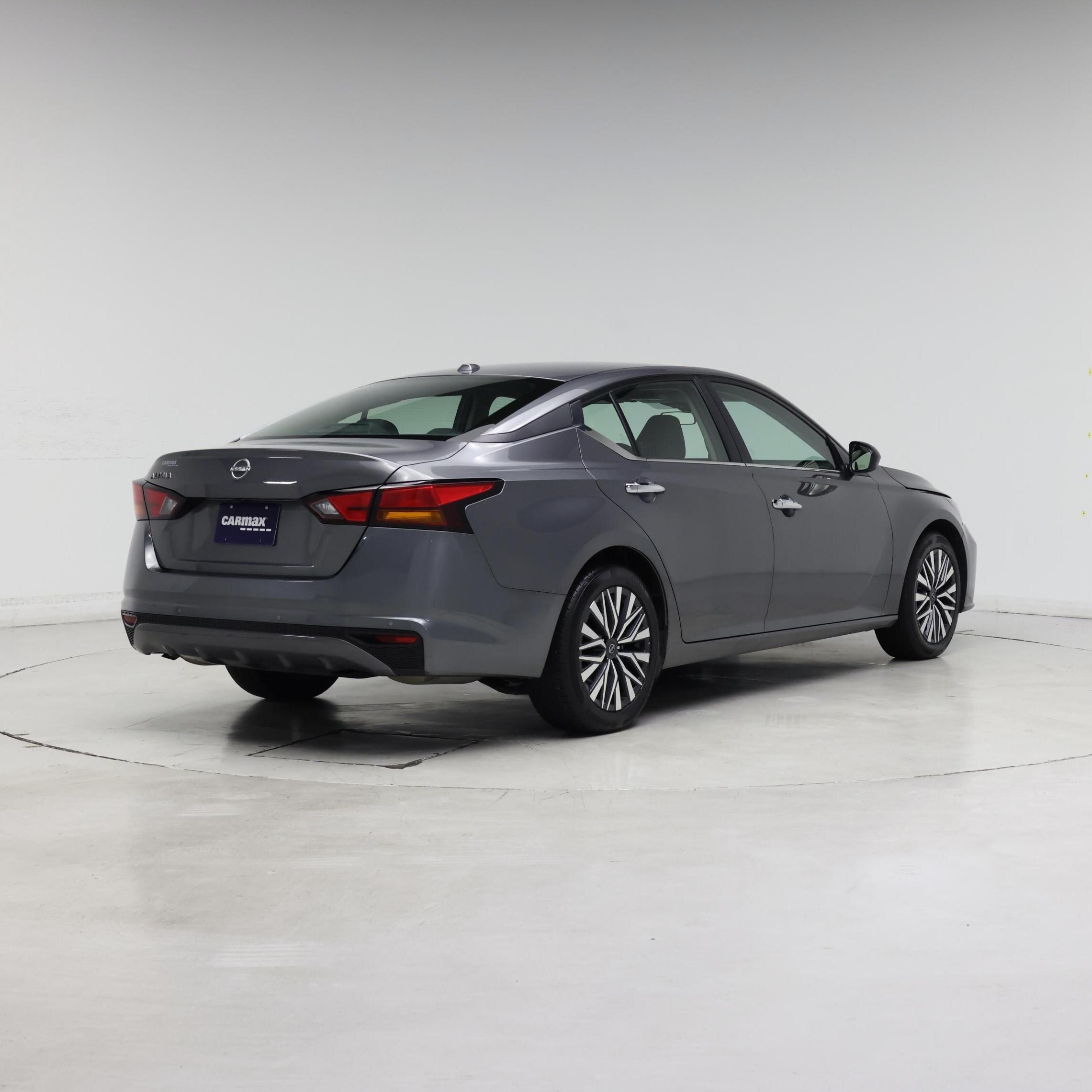 Thumbnail: 2025 Nissan Altima - 8