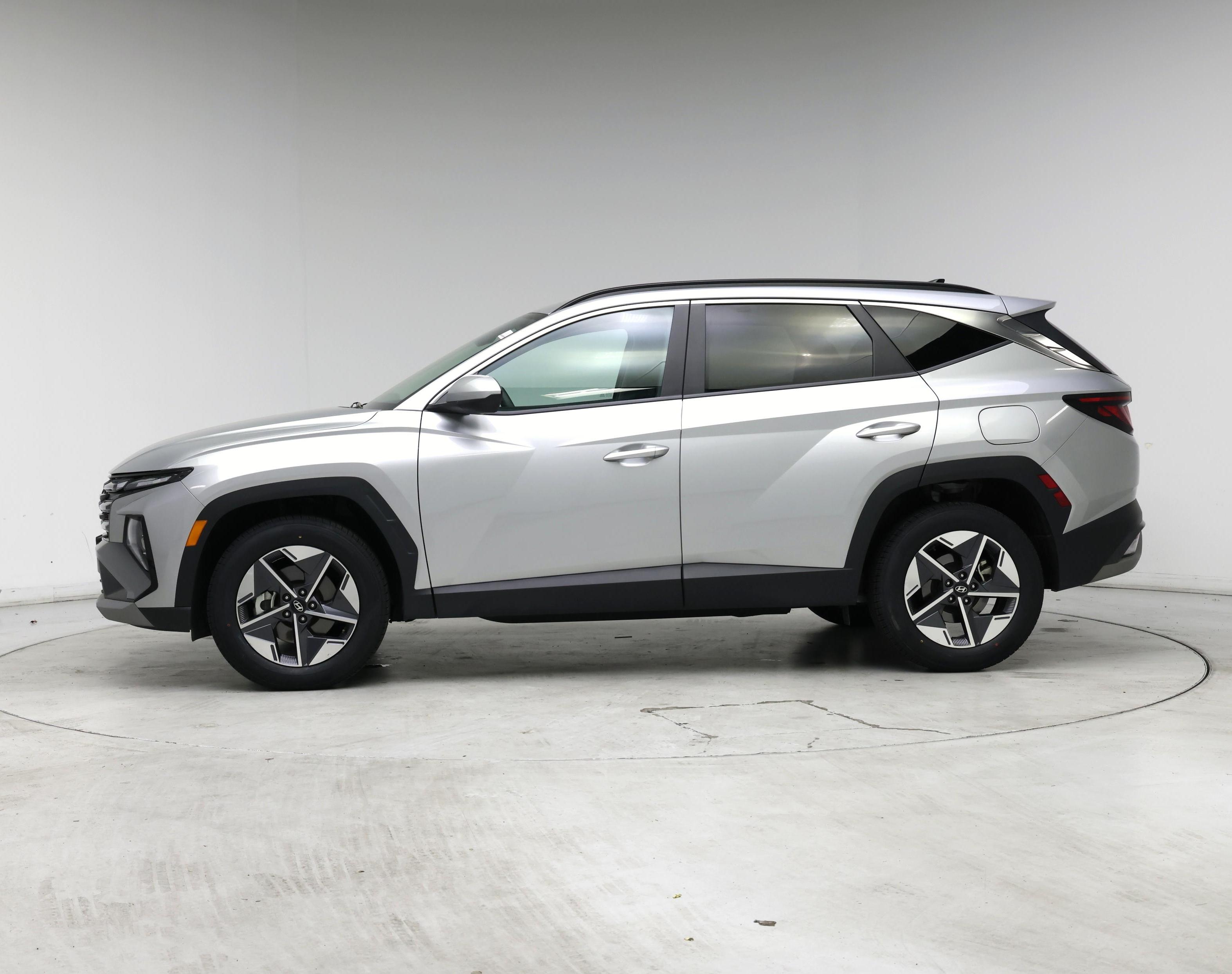 Thumbnail: 2025 Hyundai Tucson - 3
