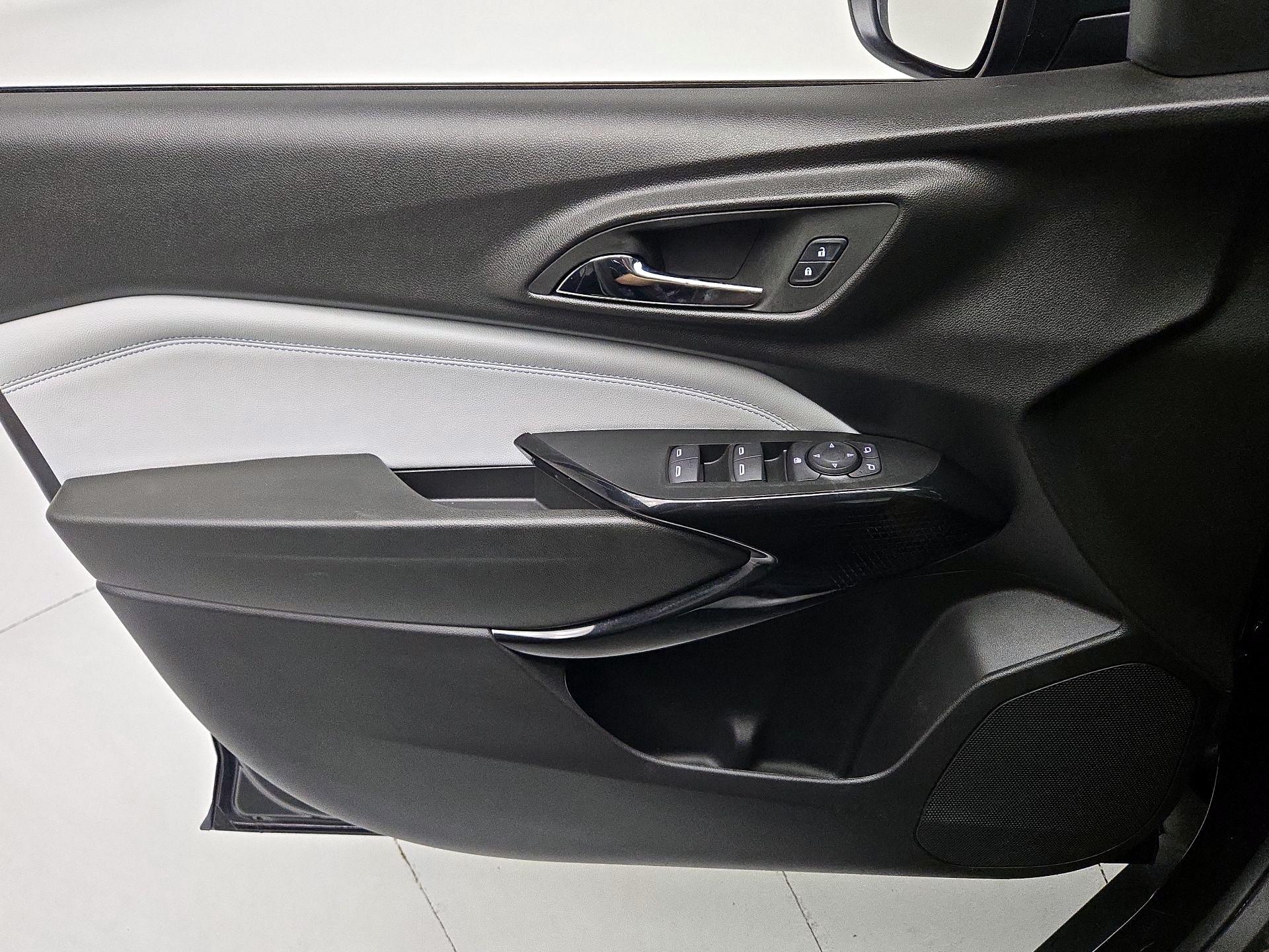 Thumbnail: 2025 Chevrolet Trax - 12