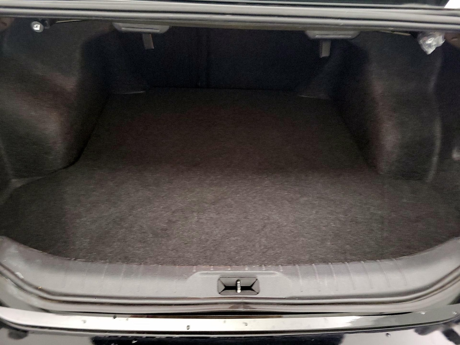 2025 Nissan Altima SV - Photo 21