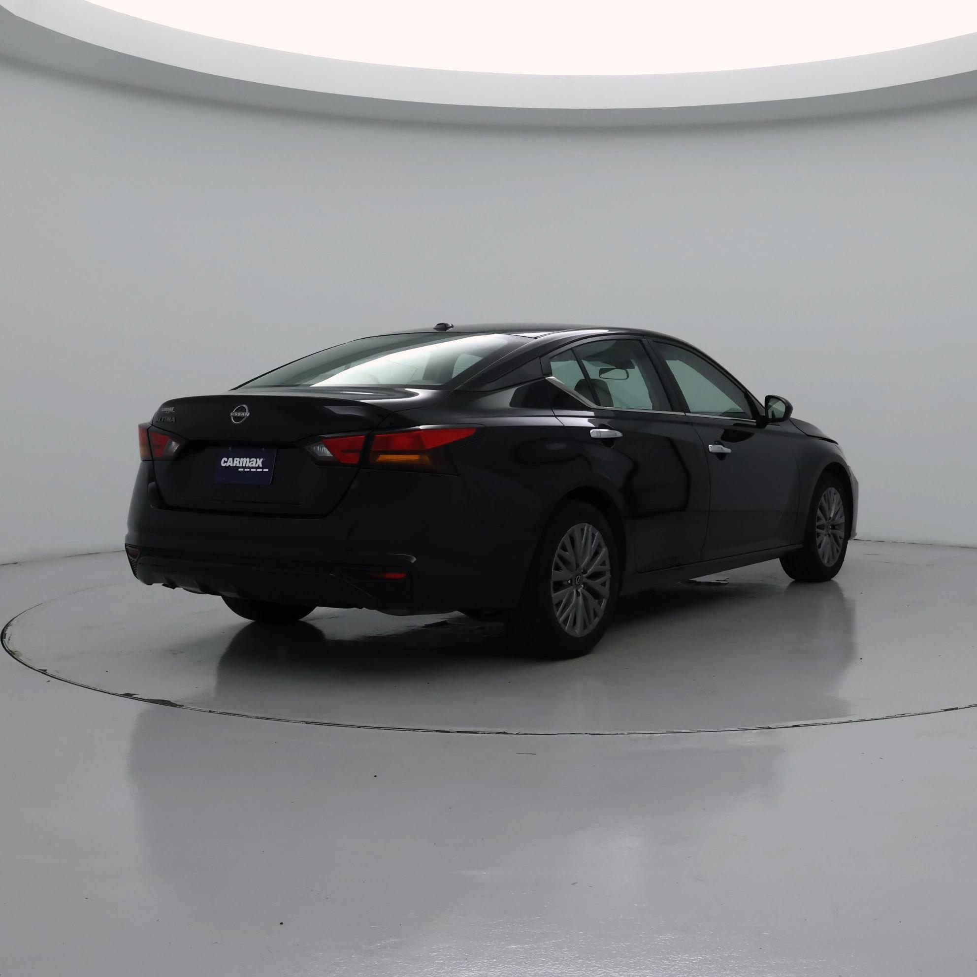 Thumbnail: 2025 Nissan Altima - 8