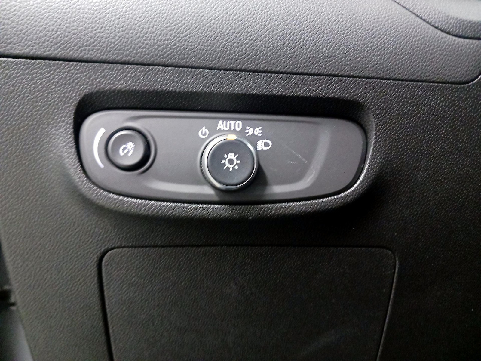 2025 Buick Encore GX Preferred - Photo 14