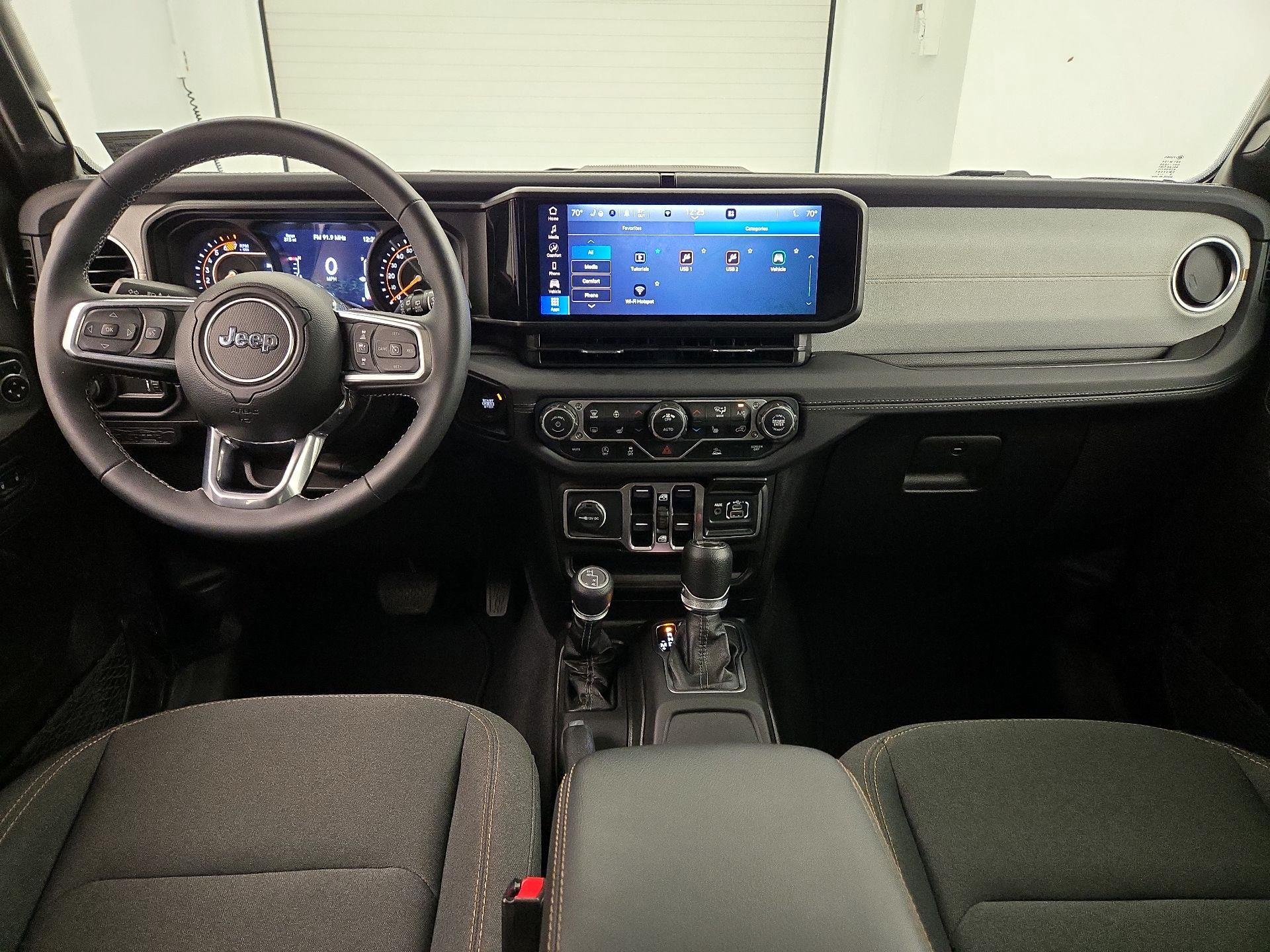 Thumbnail: 2025 Jeep Wrangler - 9