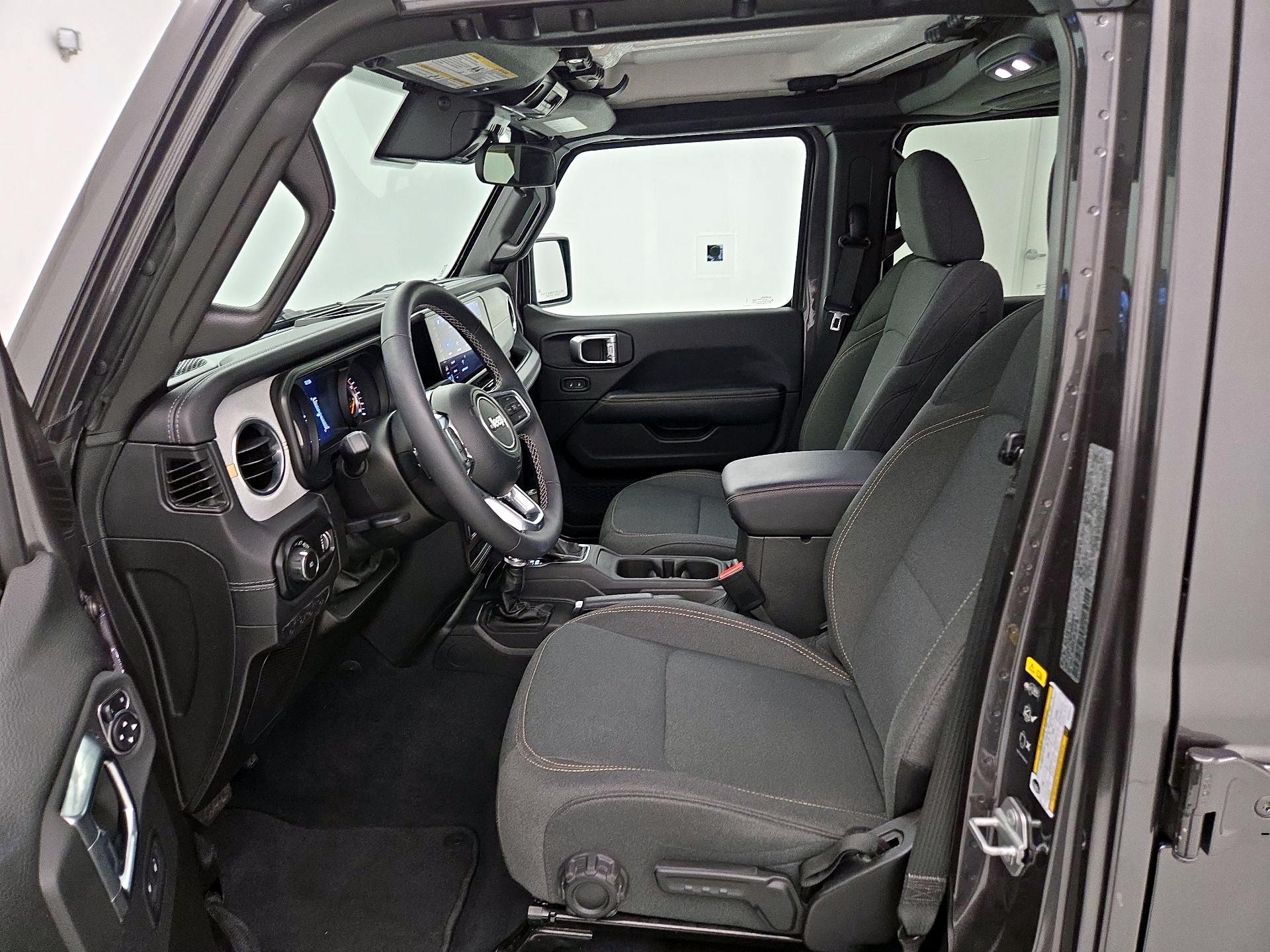 Thumbnail: 2025 Jeep Wrangler - 11