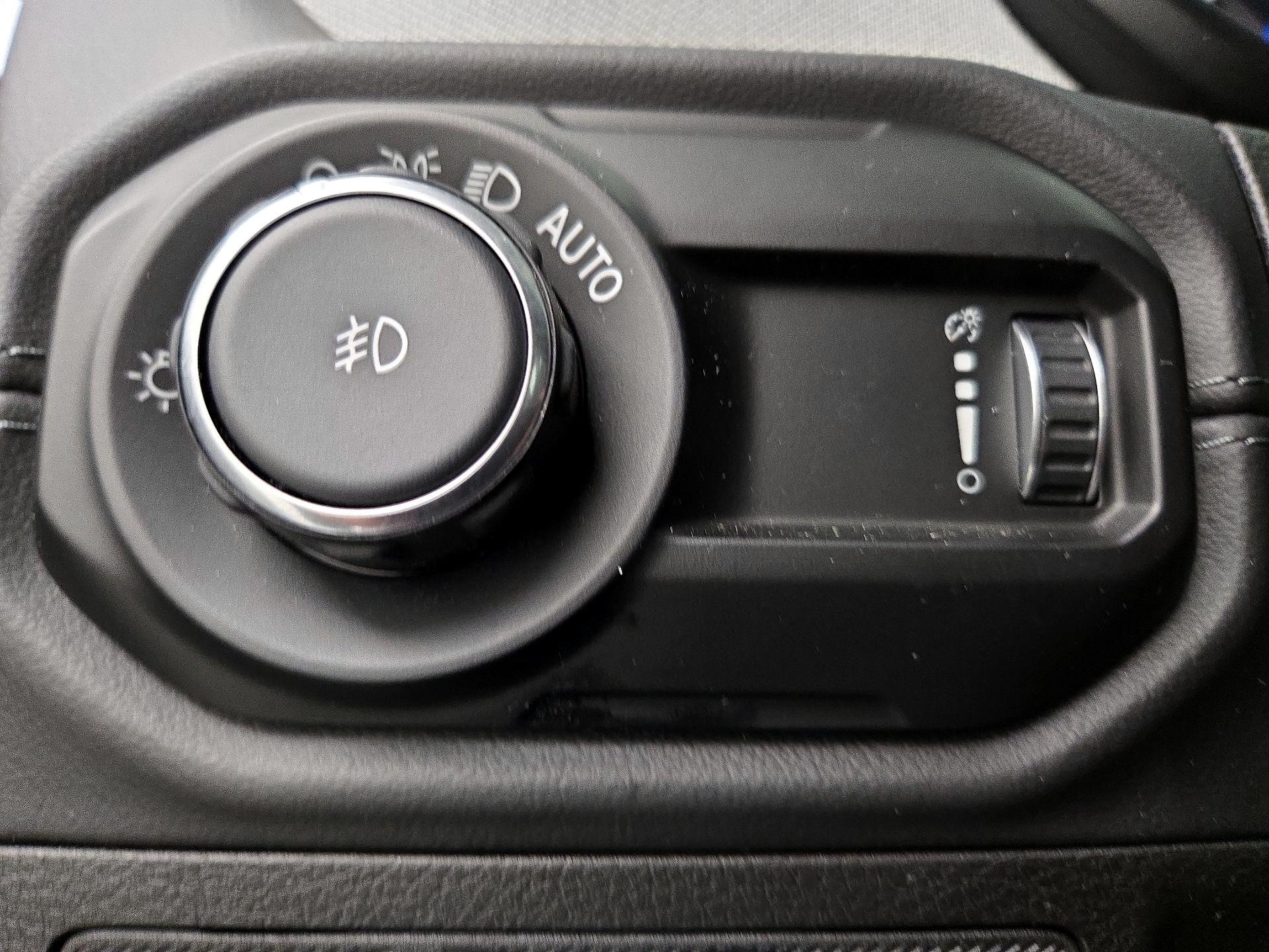 Thumbnail: 2025 Jeep Wrangler - 13