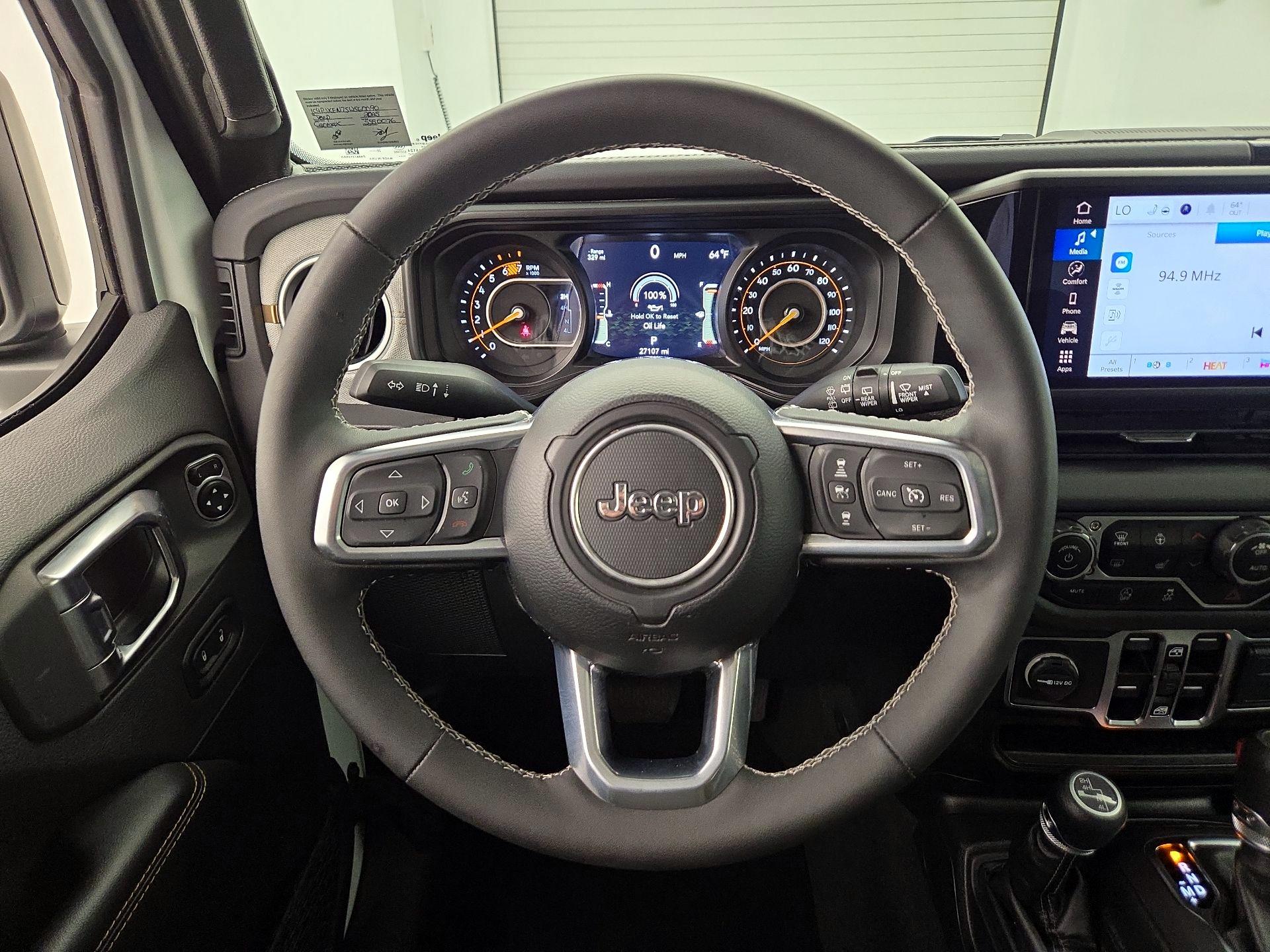 Thumbnail: 2025 Jeep Wrangler - 10