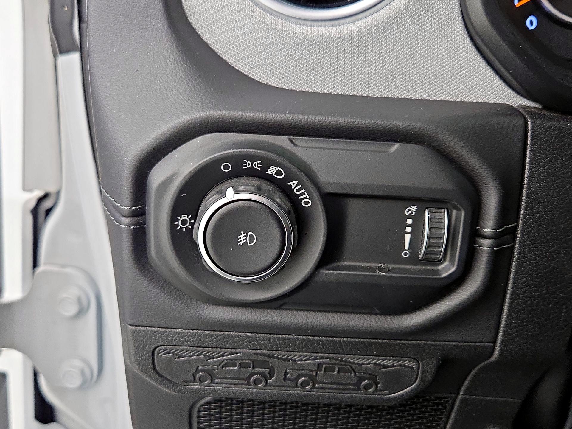 Thumbnail: 2025 Jeep Wrangler - 13