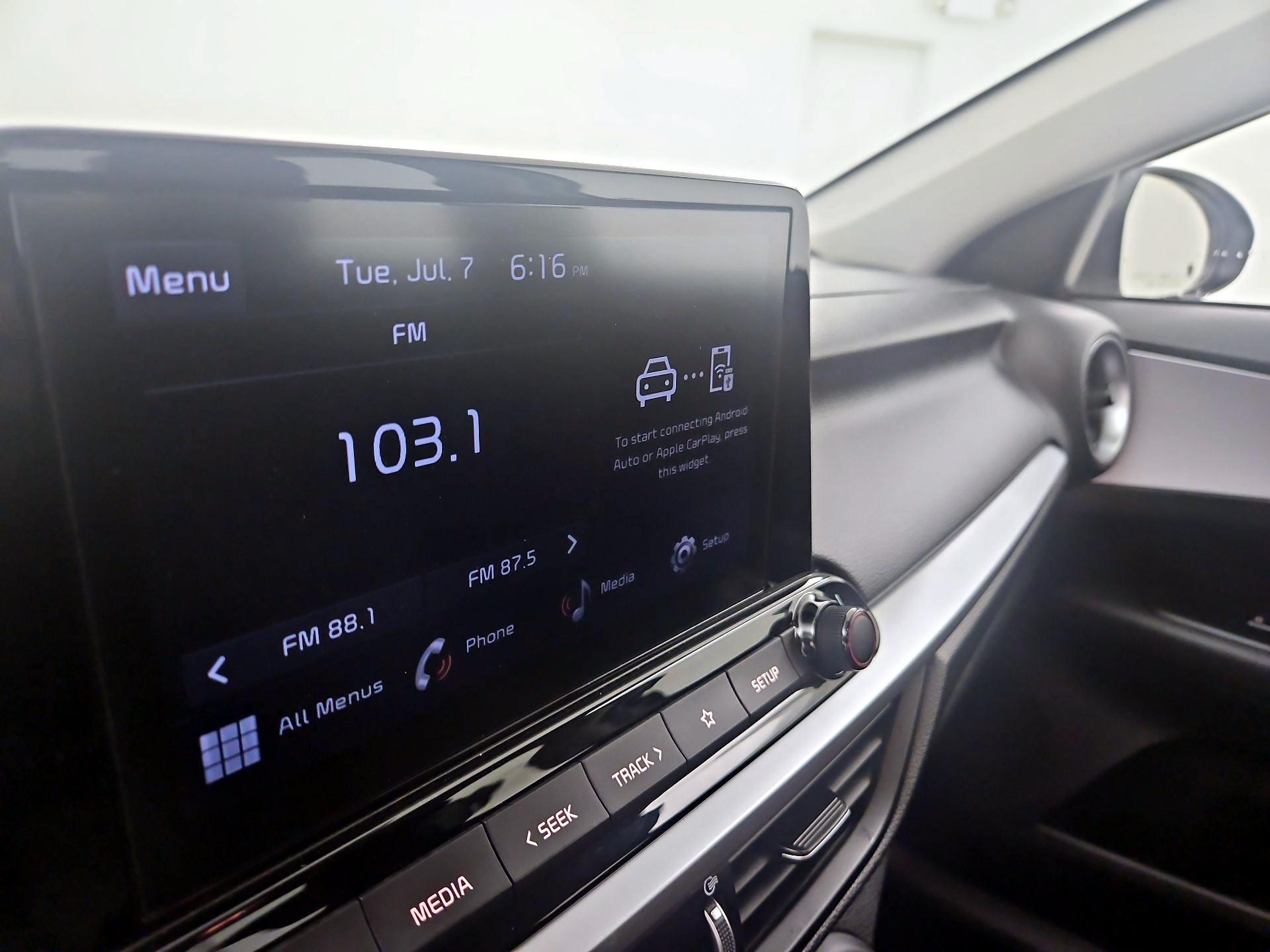 Thumbnail: 2024 Kia Forte - 15