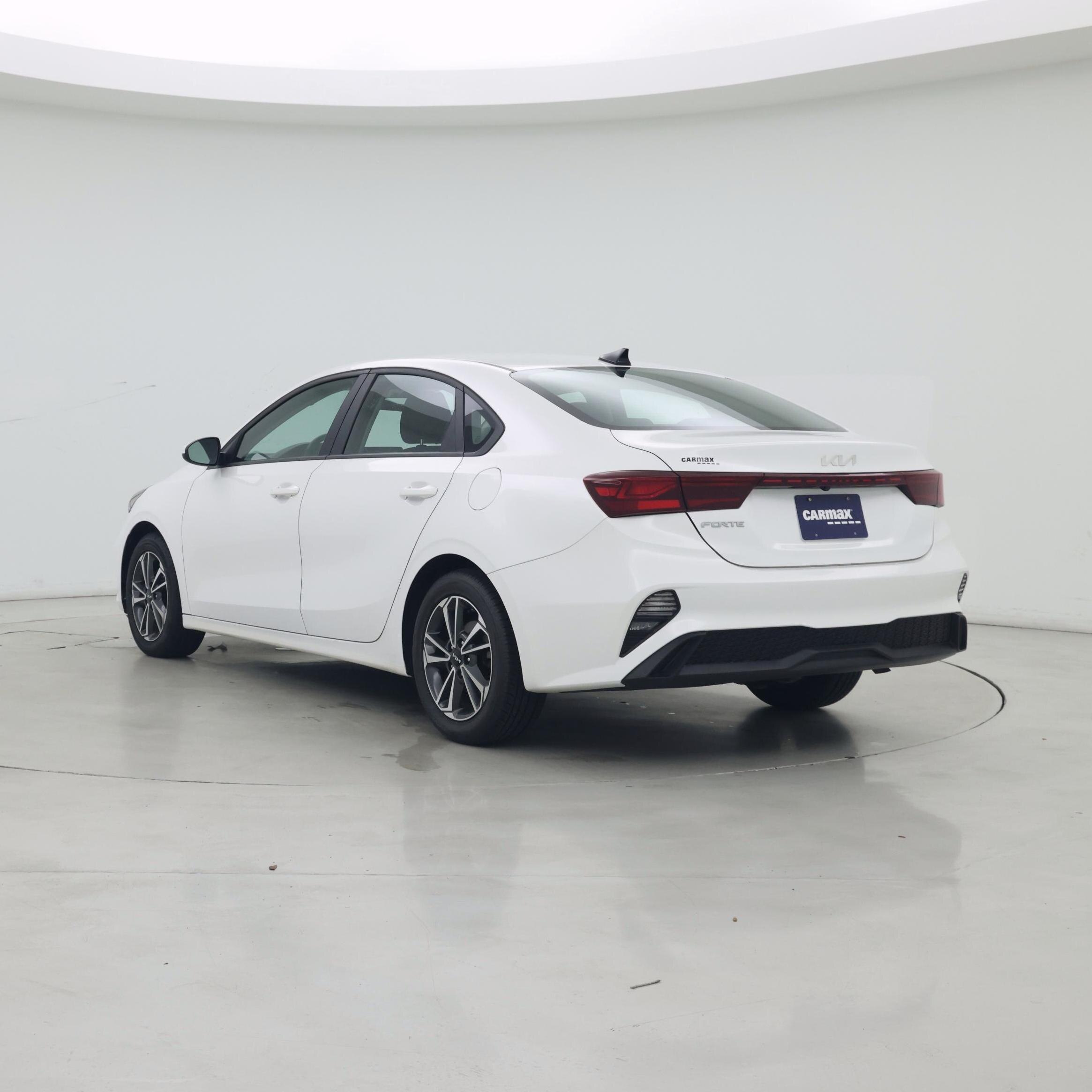 Thumbnail: 2024 Kia Forte - 2