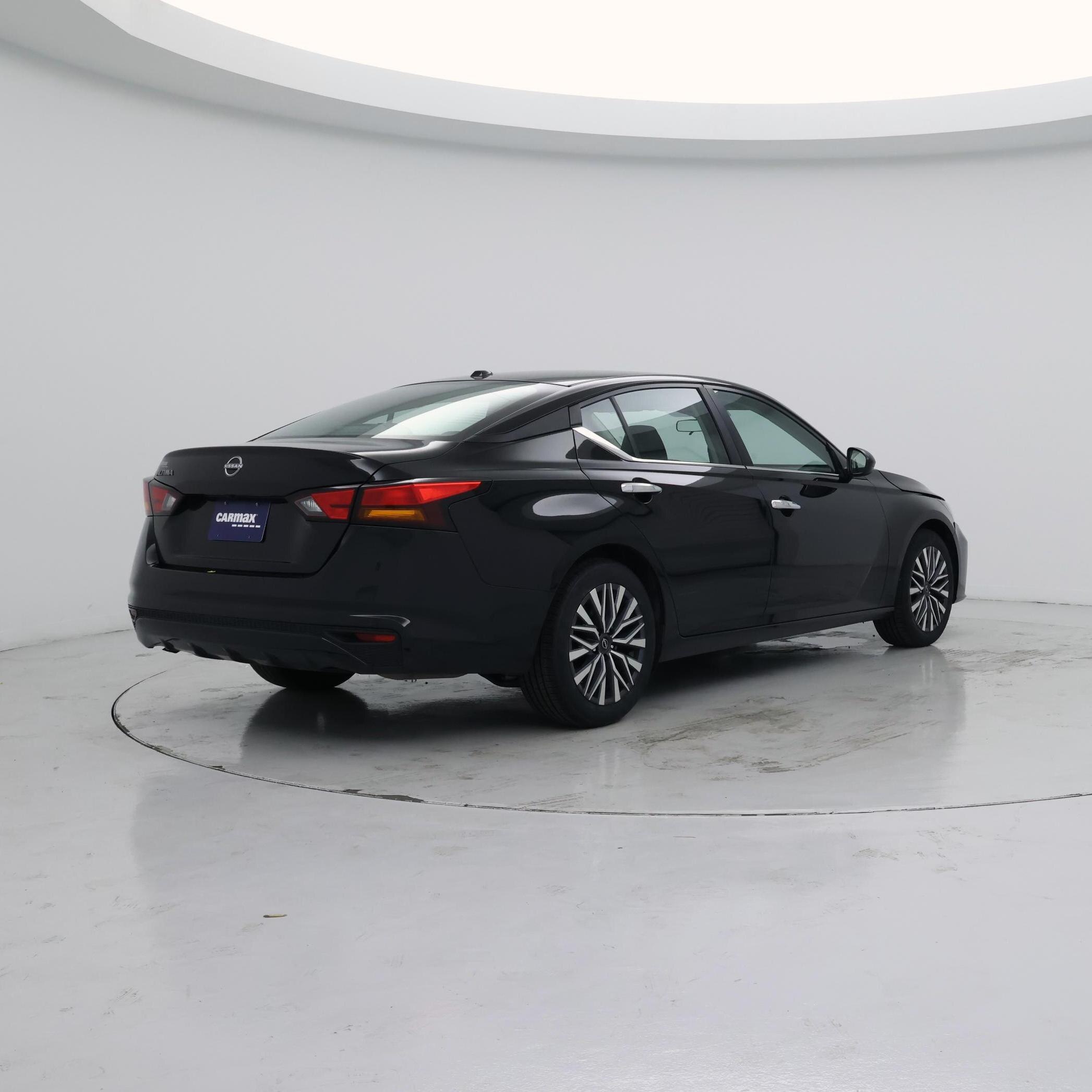 Thumbnail: 2025 Nissan Altima - 8