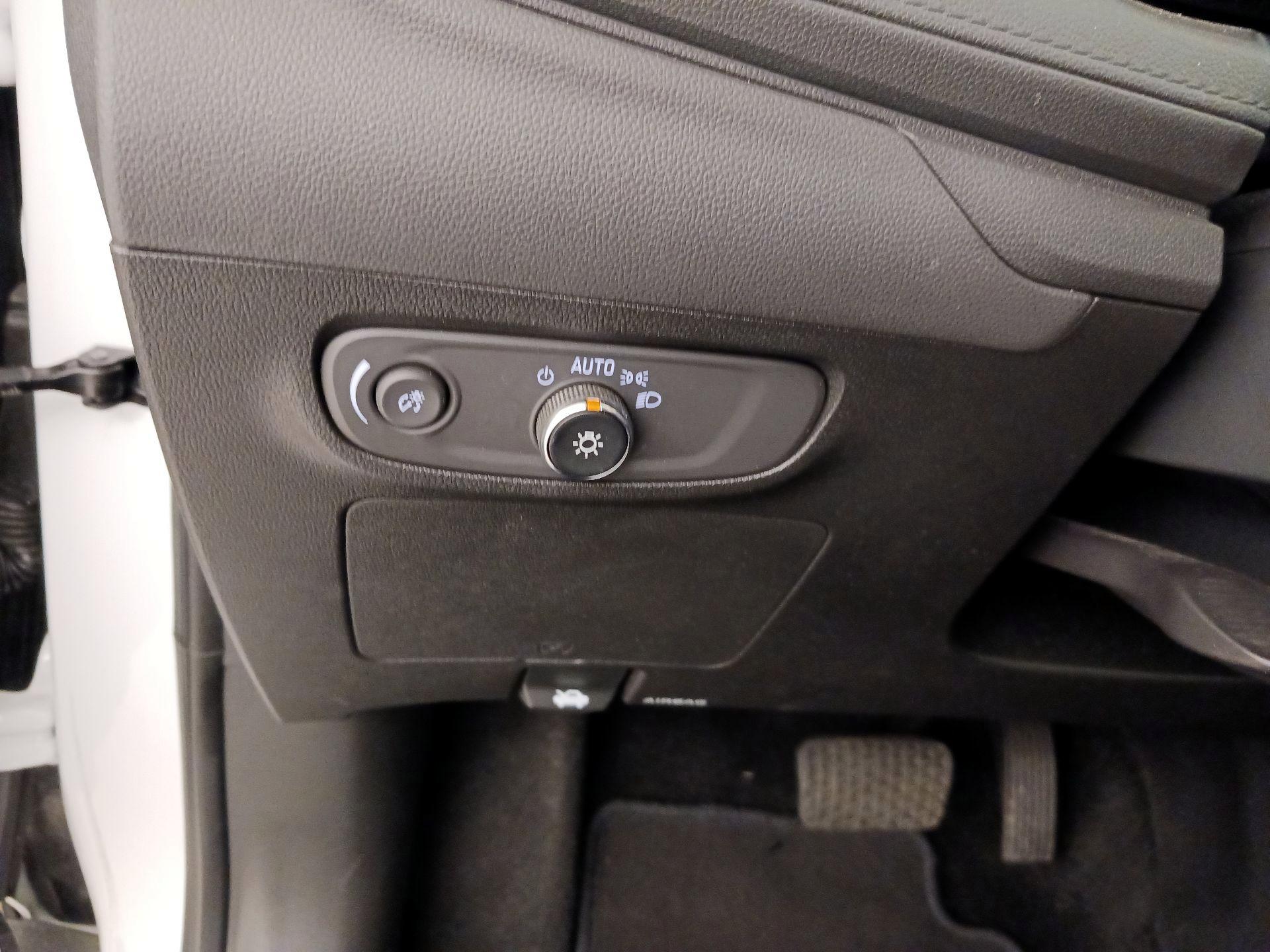 Thumbnail: 2025 Buick Encore GX - 13