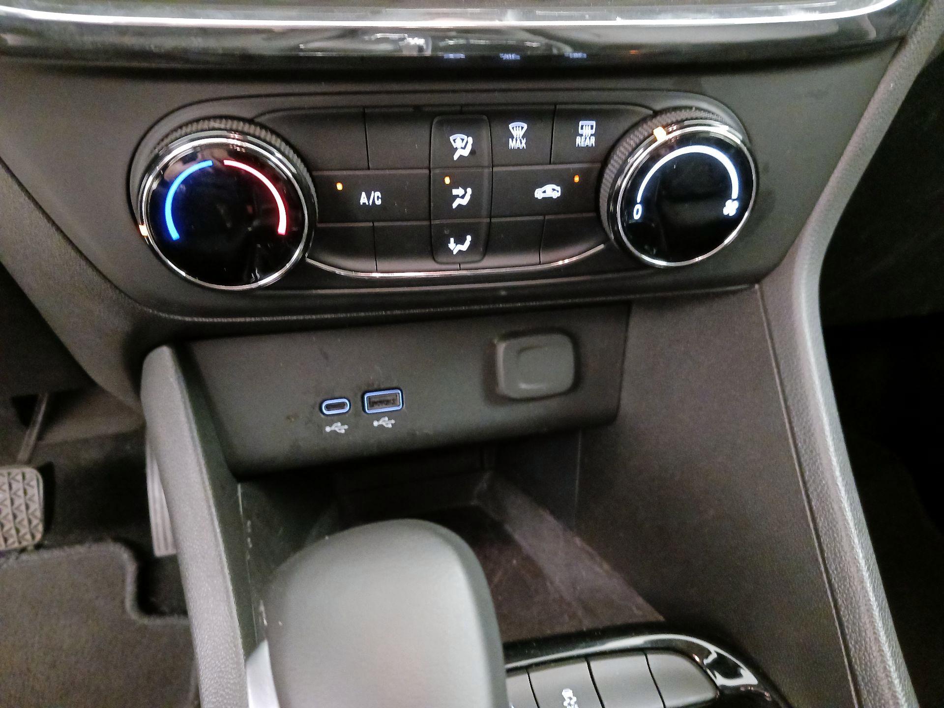 Thumbnail: 2025 Buick Encore GX - 16