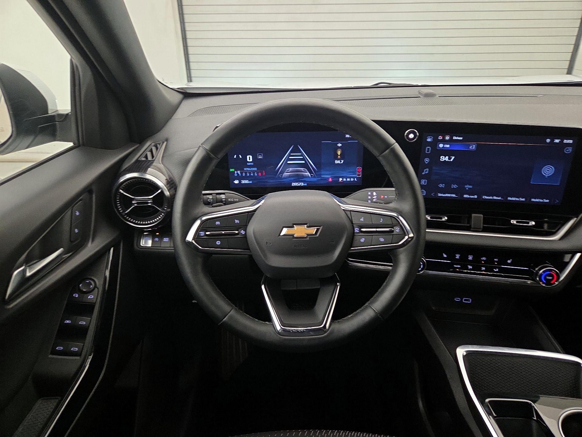 Thumbnail: 2025 Chevrolet Equinox - 10