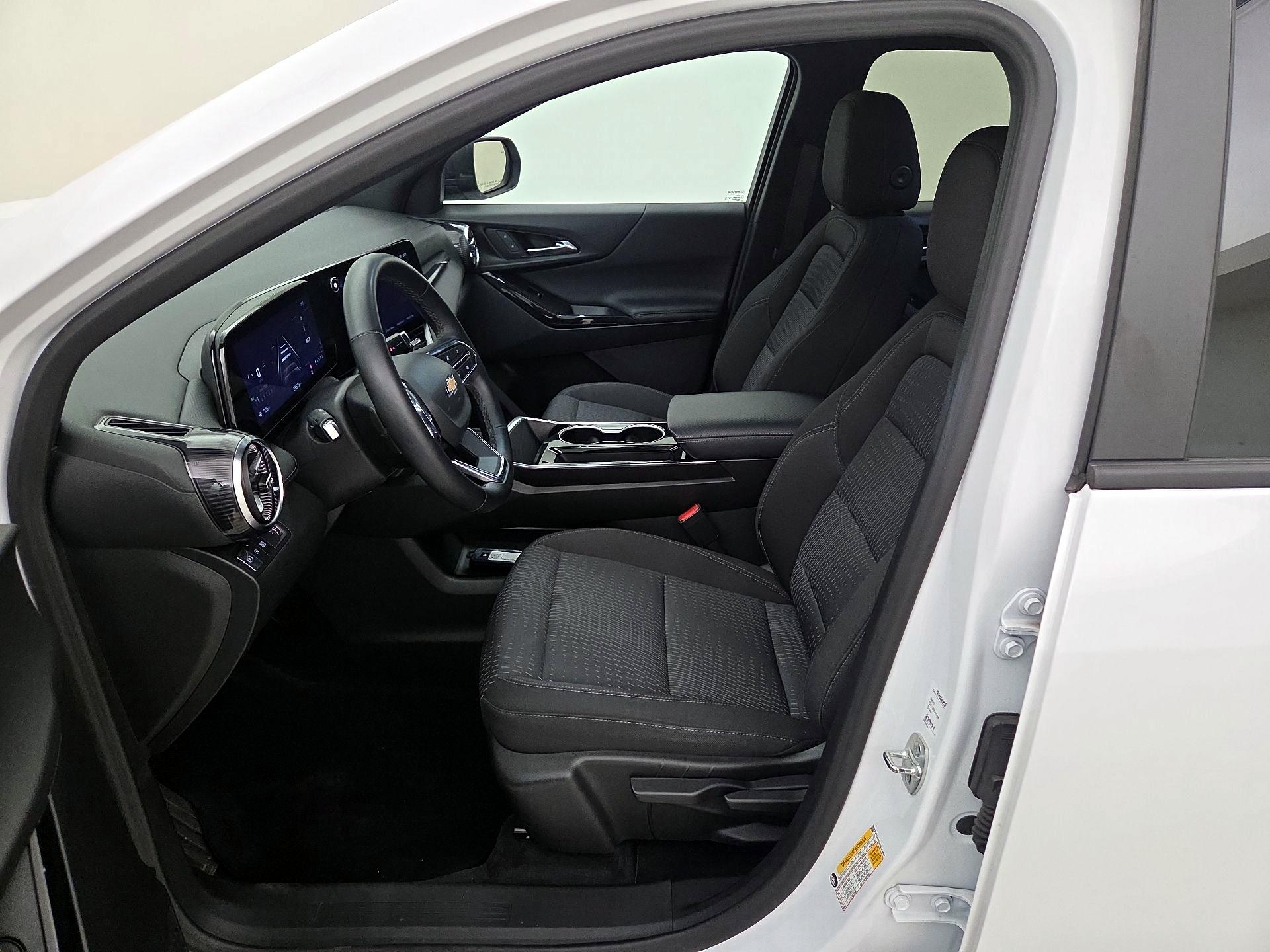 Thumbnail: 2025 Chevrolet Equinox - 11