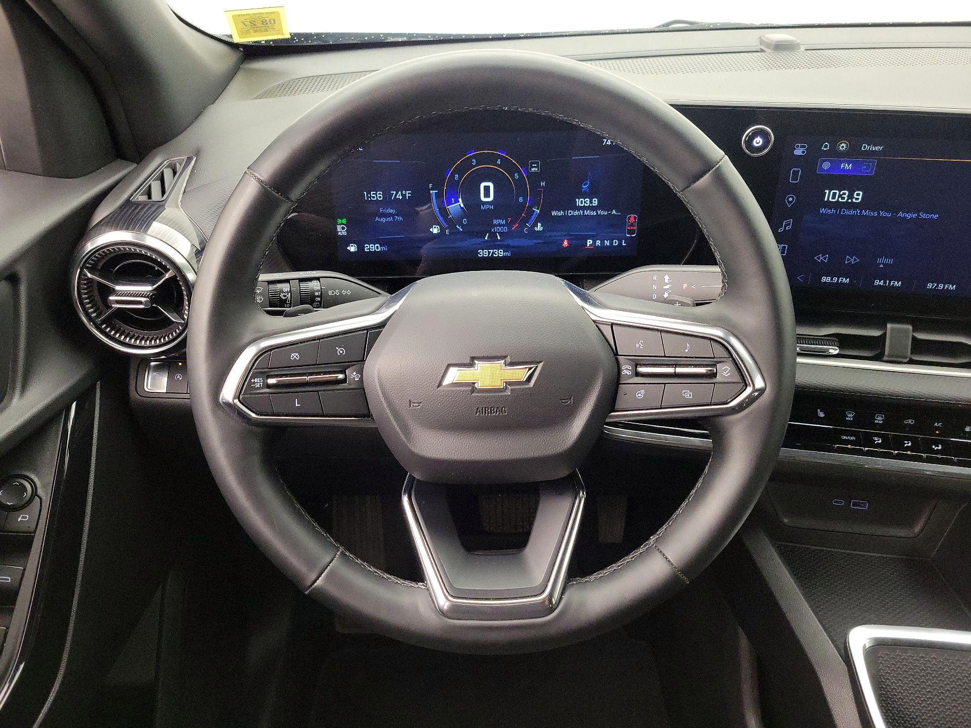 Thumbnail: 2025 Chevrolet Equinox - 10