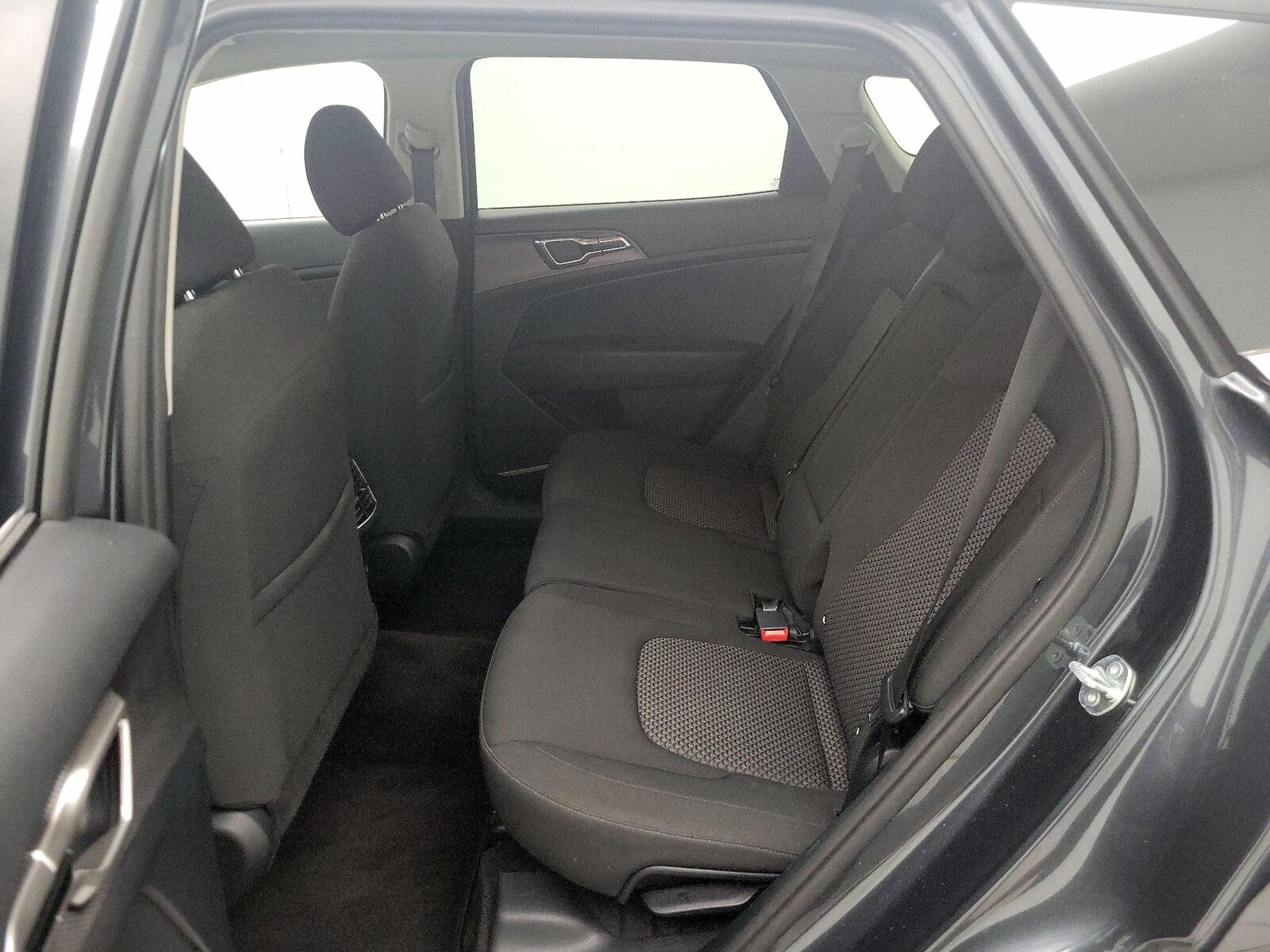 2025 Kia Sportage LX - Photo 20