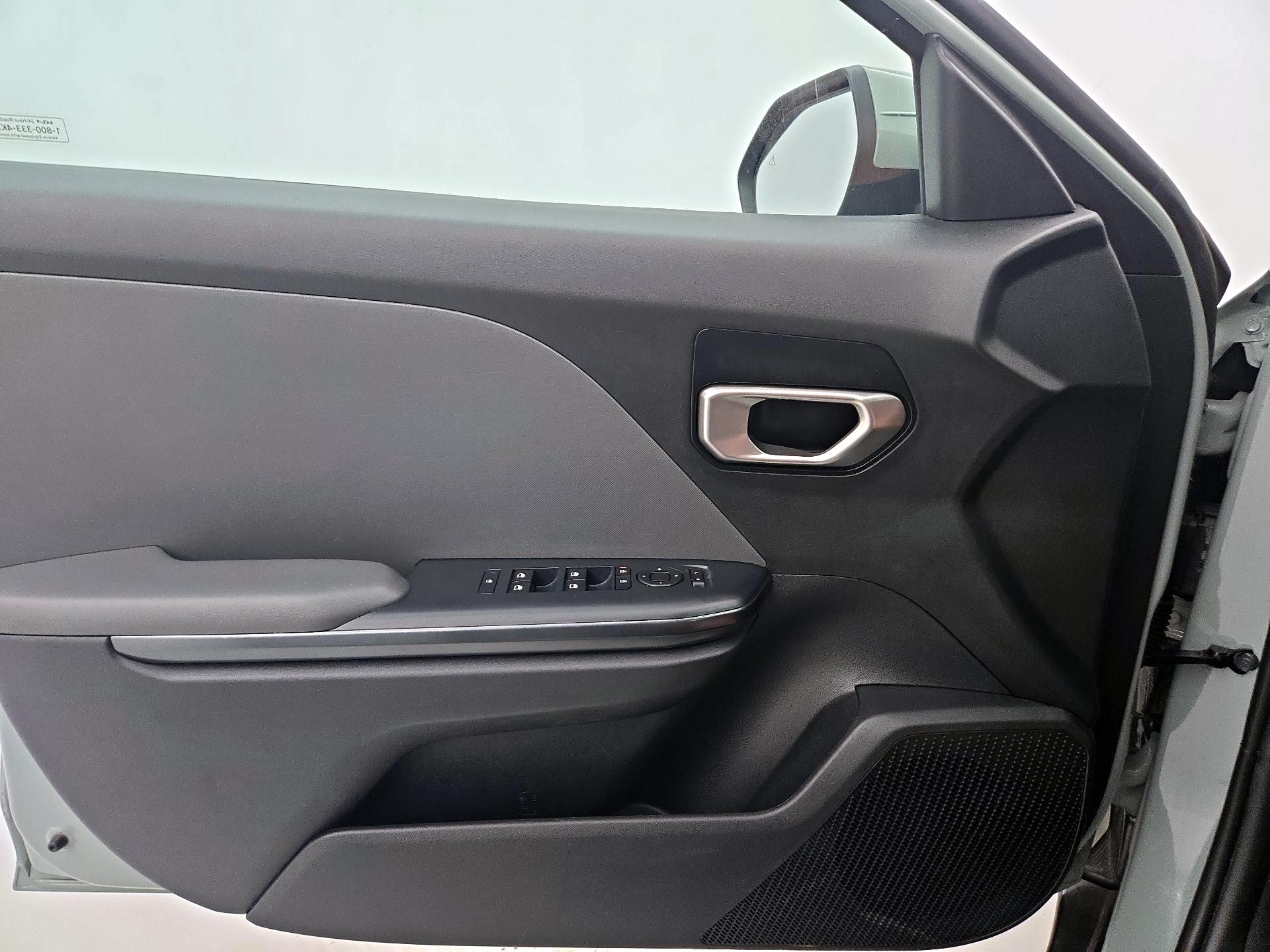 Thumbnail: 2025 Kia K4 - 12