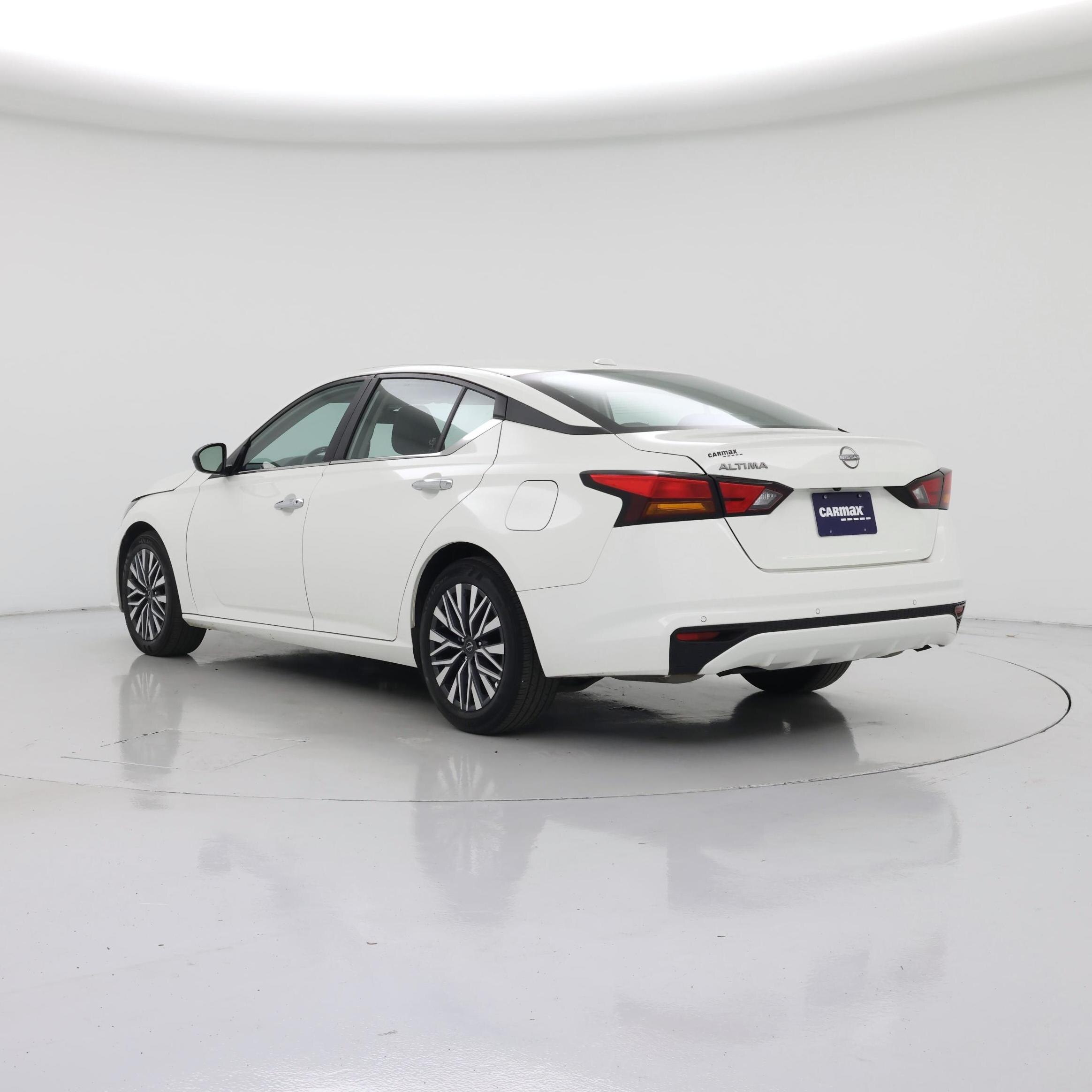 Thumbnail: 2025 Nissan Altima - 2