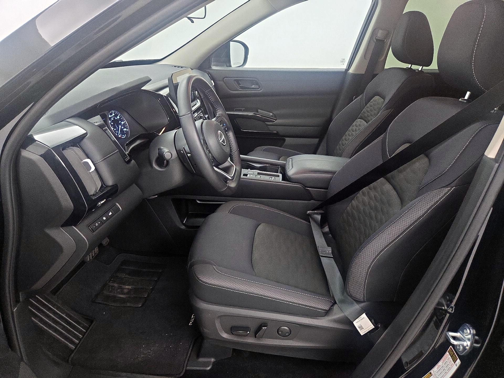 Thumbnail: 2025 Nissan Pathfinder - 11