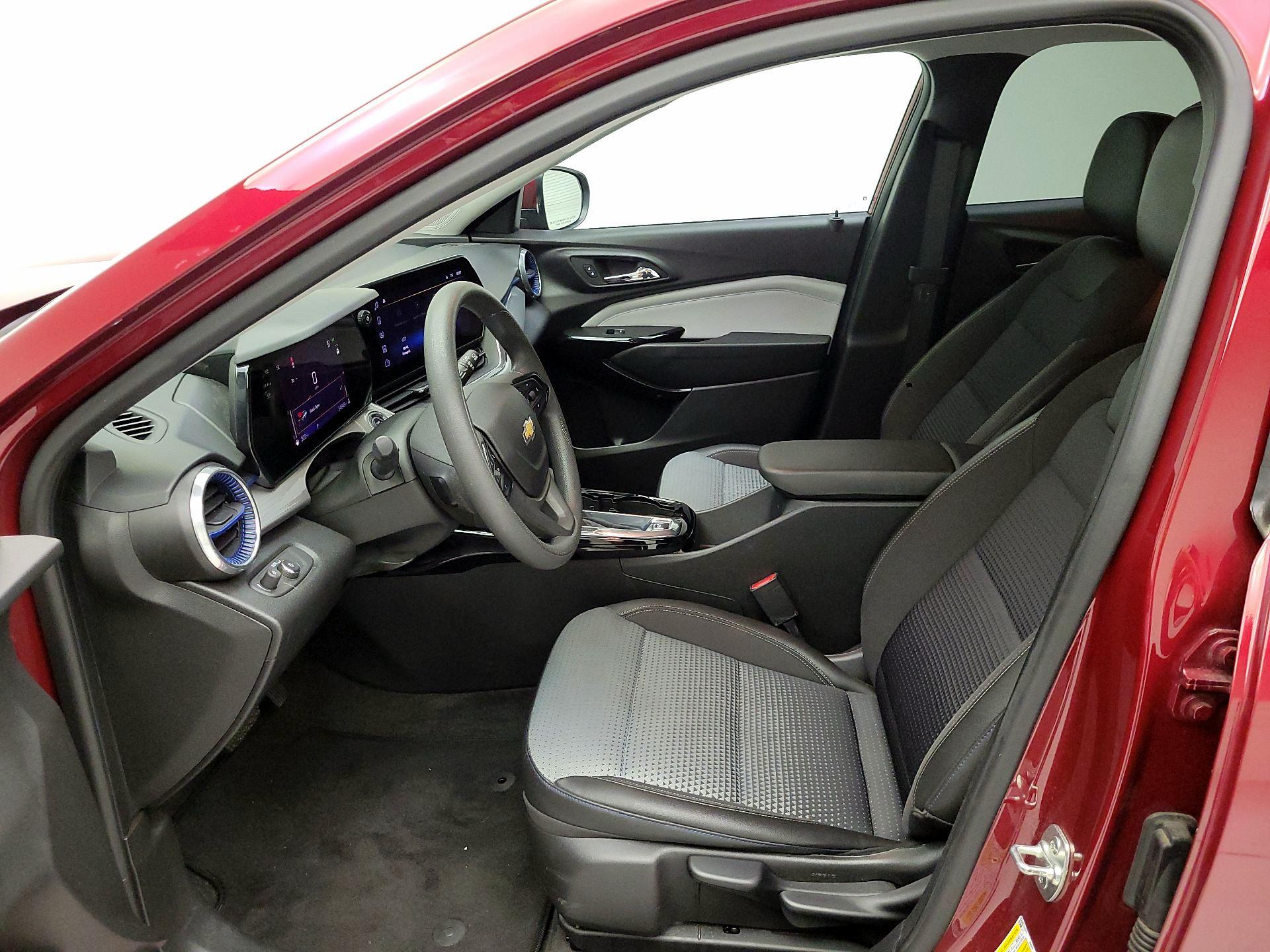 Thumbnail: 2025 Chevrolet Trax - 11