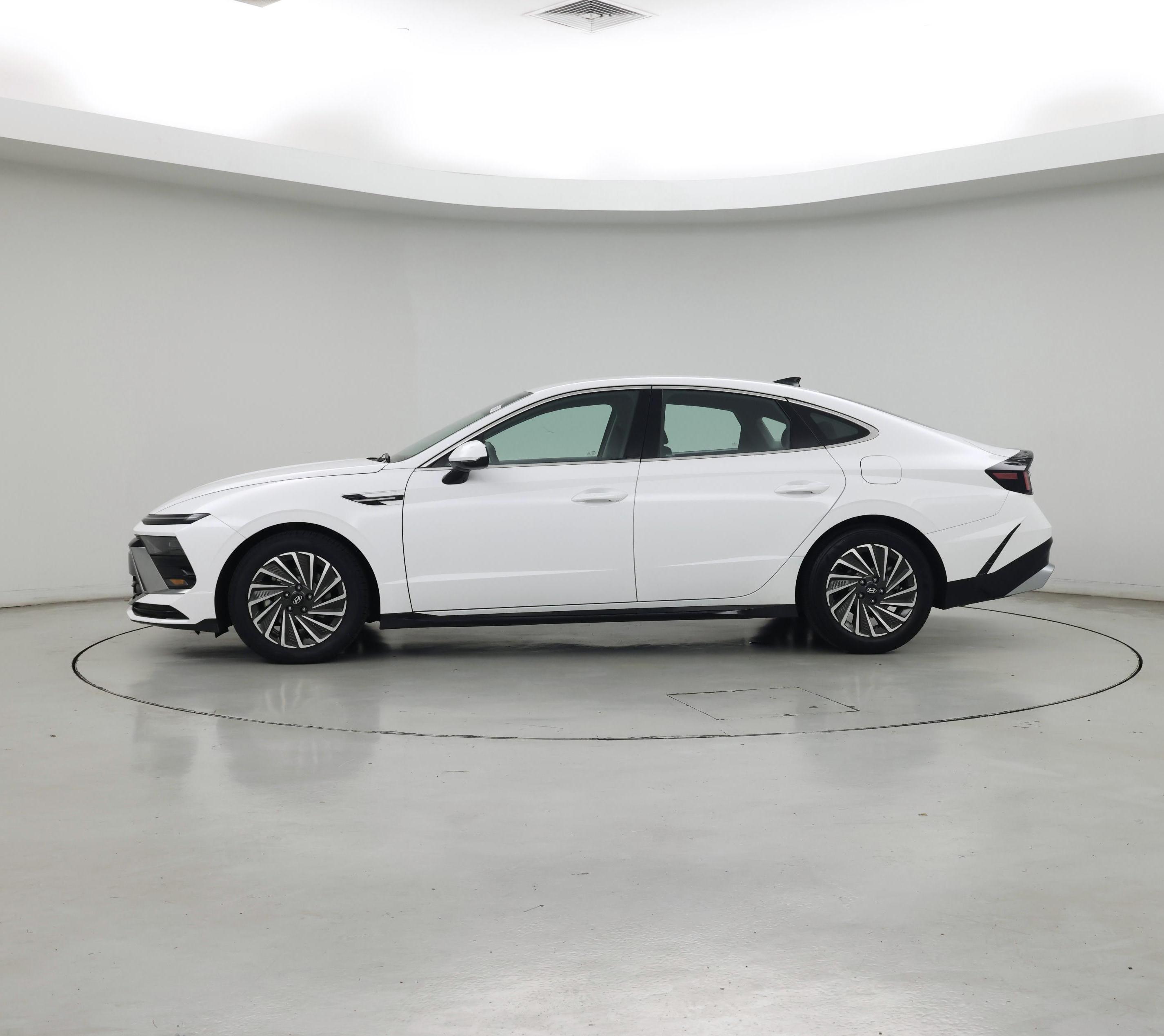 Thumbnail: 2025 Hyundai Sonata - 3