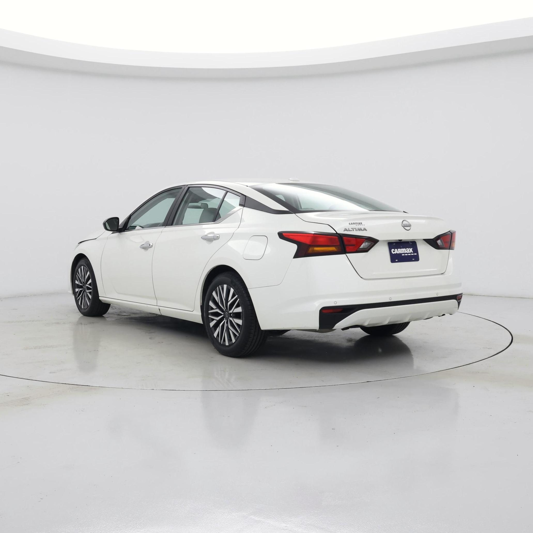 Thumbnail: 2025 Nissan Altima - 2