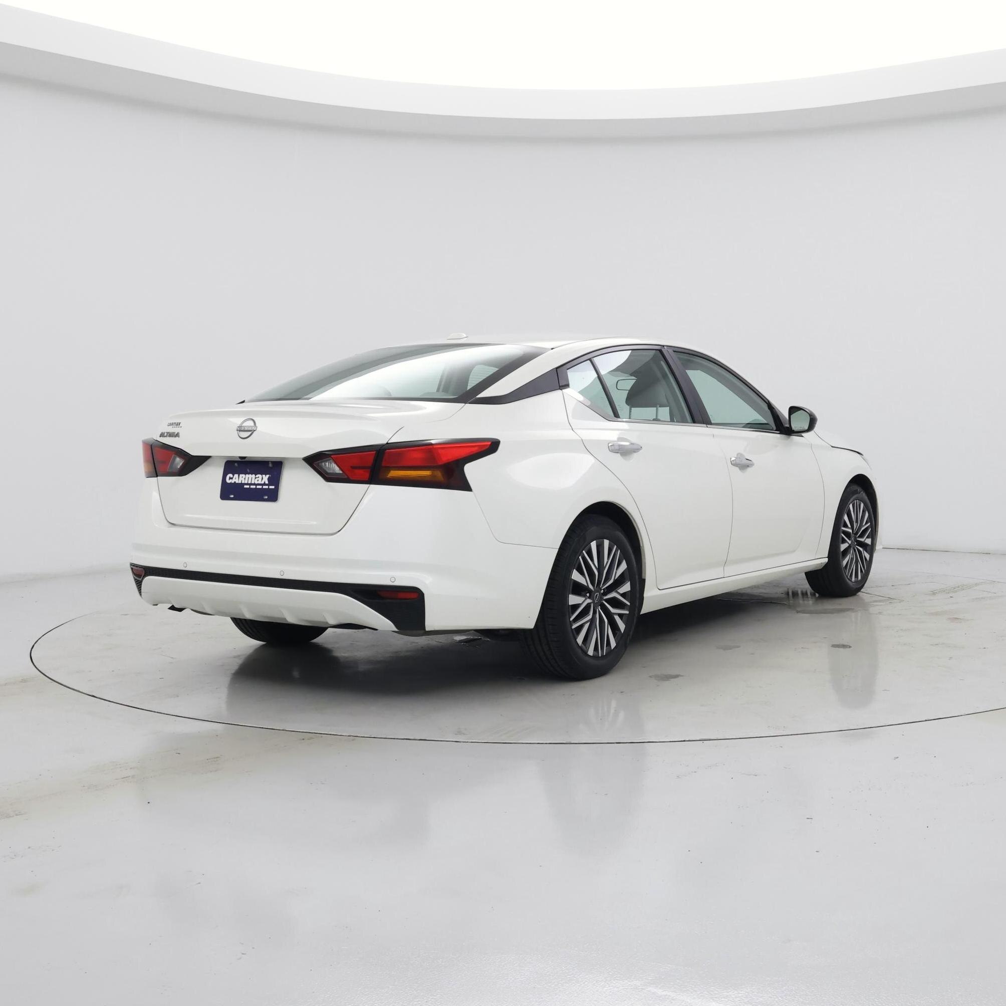 Thumbnail: 2025 Nissan Altima - 8