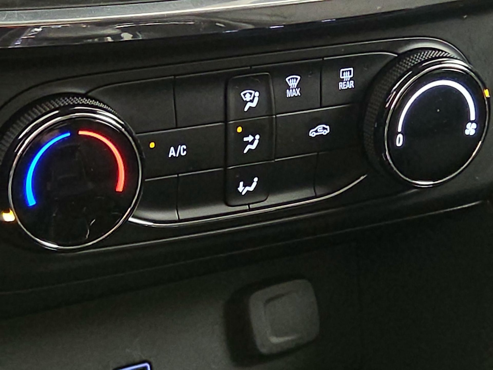 2025 Buick Encore GX Preferred - Photo 17