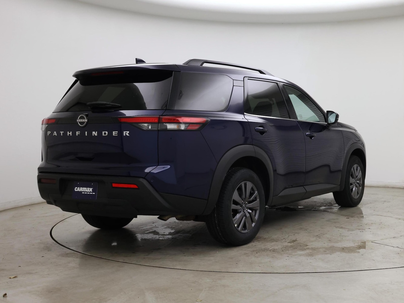 2025 Nissan Pathfinder SV - Photo 9