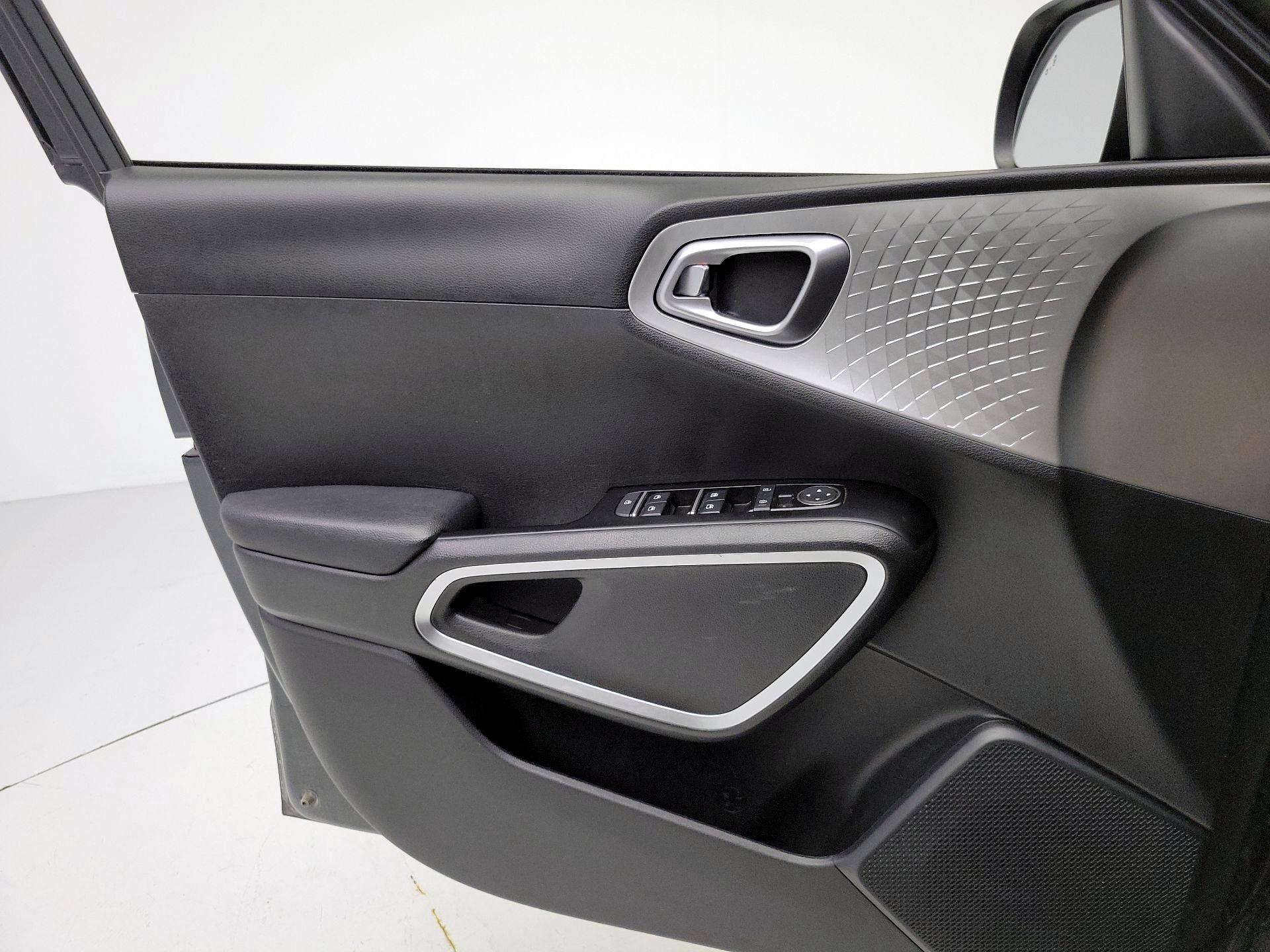 Thumbnail: 2025 Kia Soul - 12