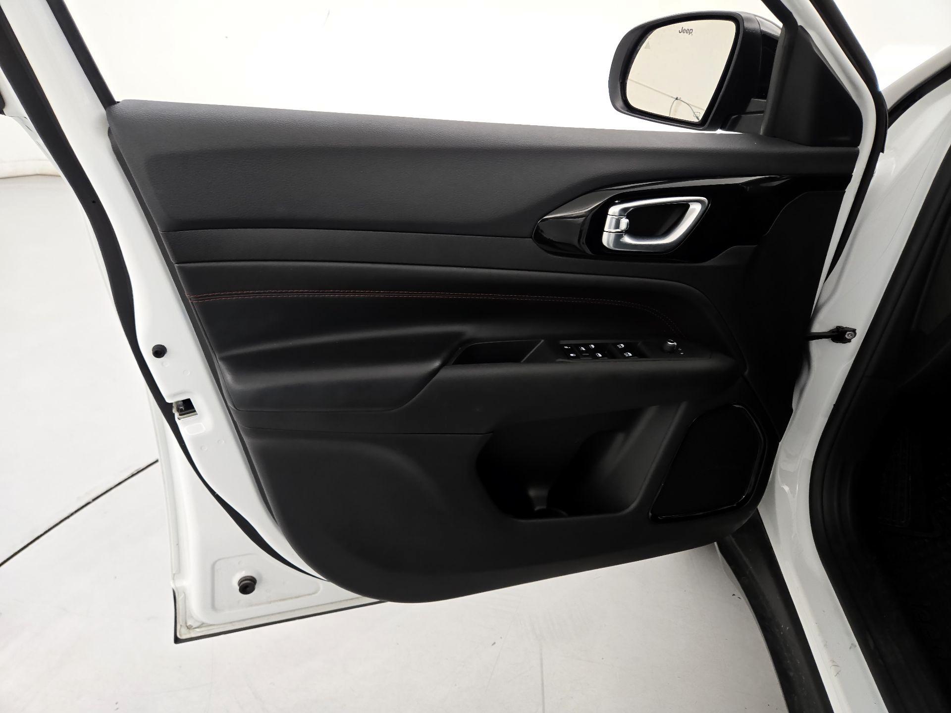 Thumbnail: 2025 Jeep Compass - 12