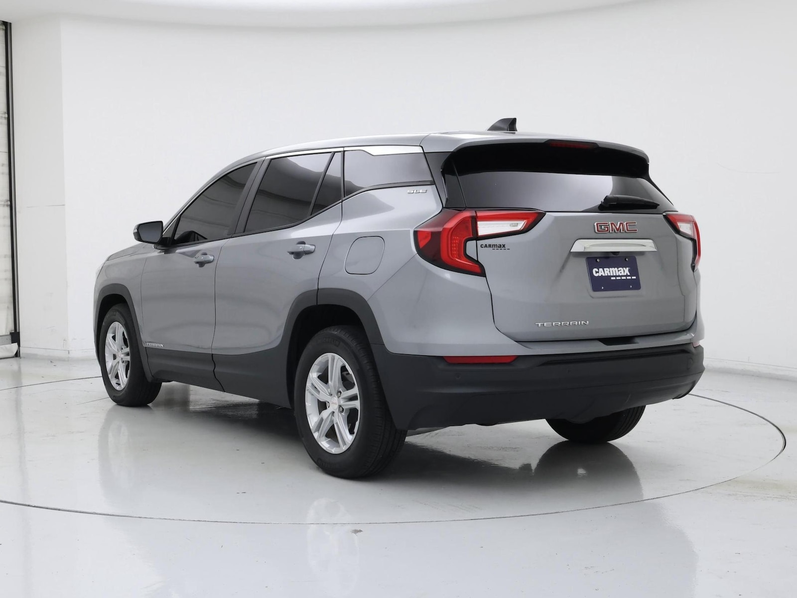 2024 GMC Terrain SLE - Photo 3
