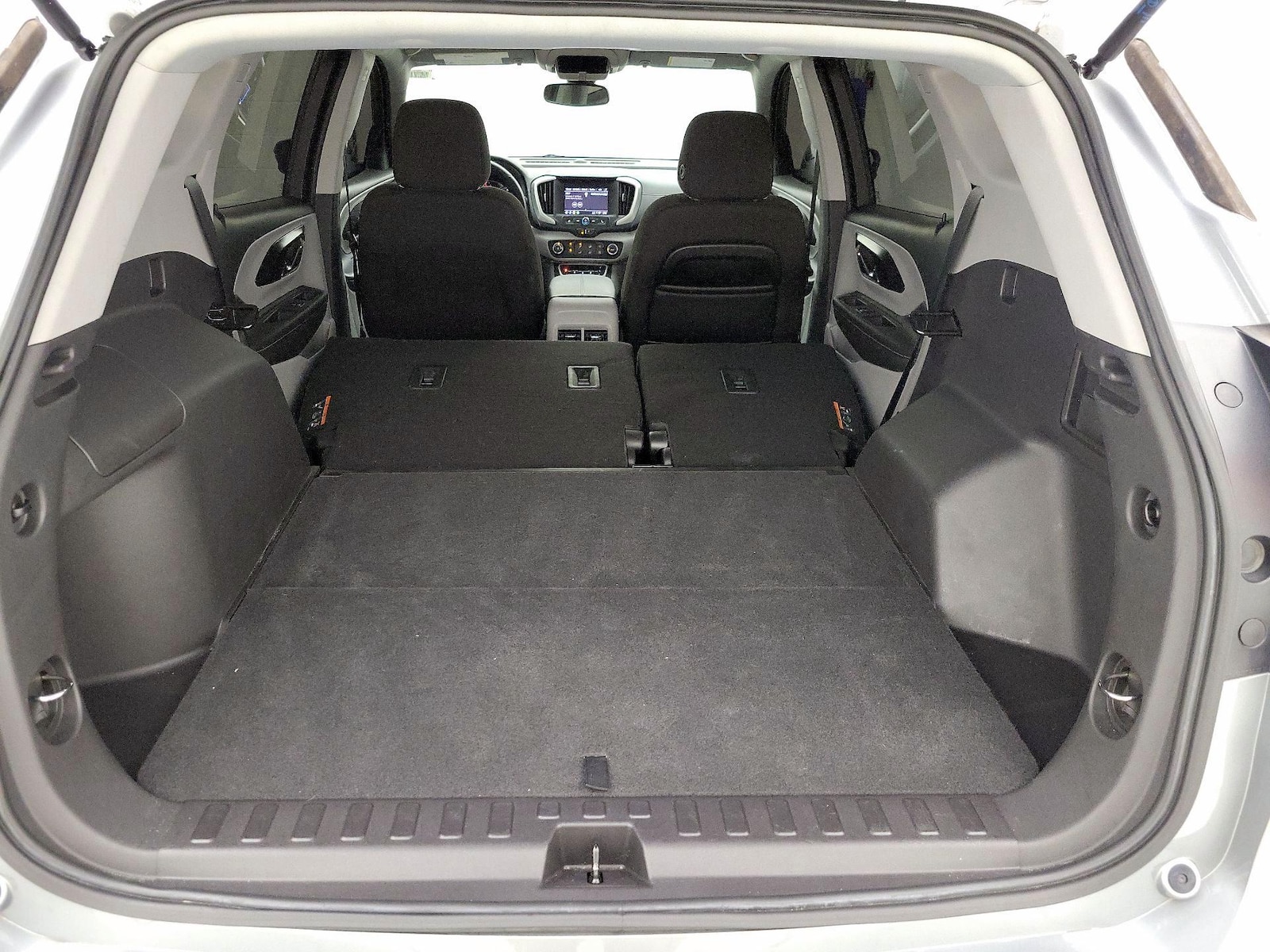 2024 GMC Terrain SLE - Photo 22