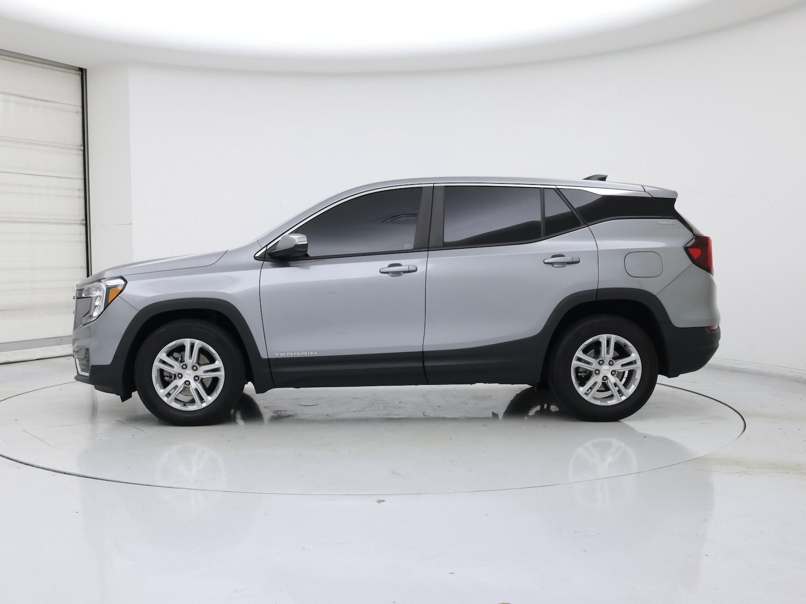2024 GMC Terrain SLE - Photo 4