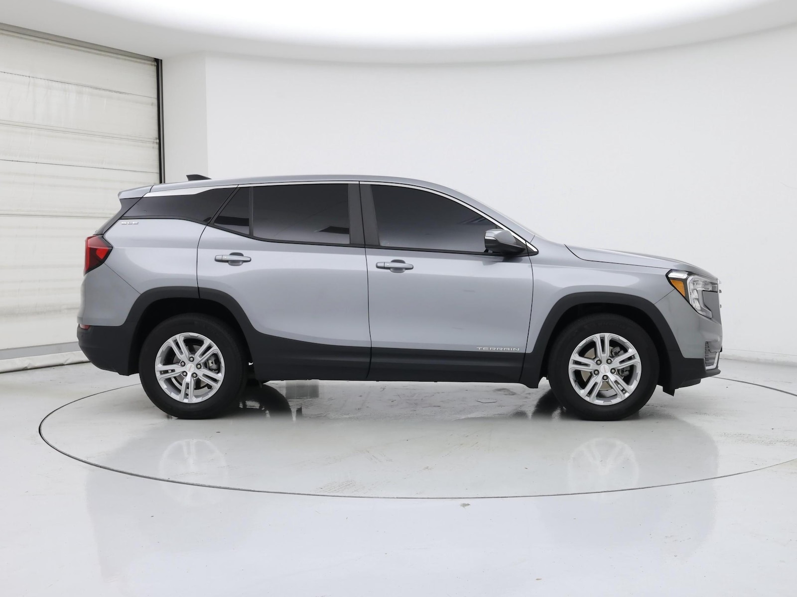 2024 GMC Terrain SLE - Photo 8