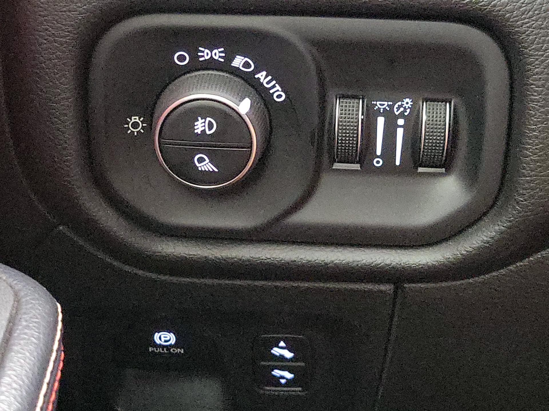 Thumbnail: 2025 RAM 1500 - 13