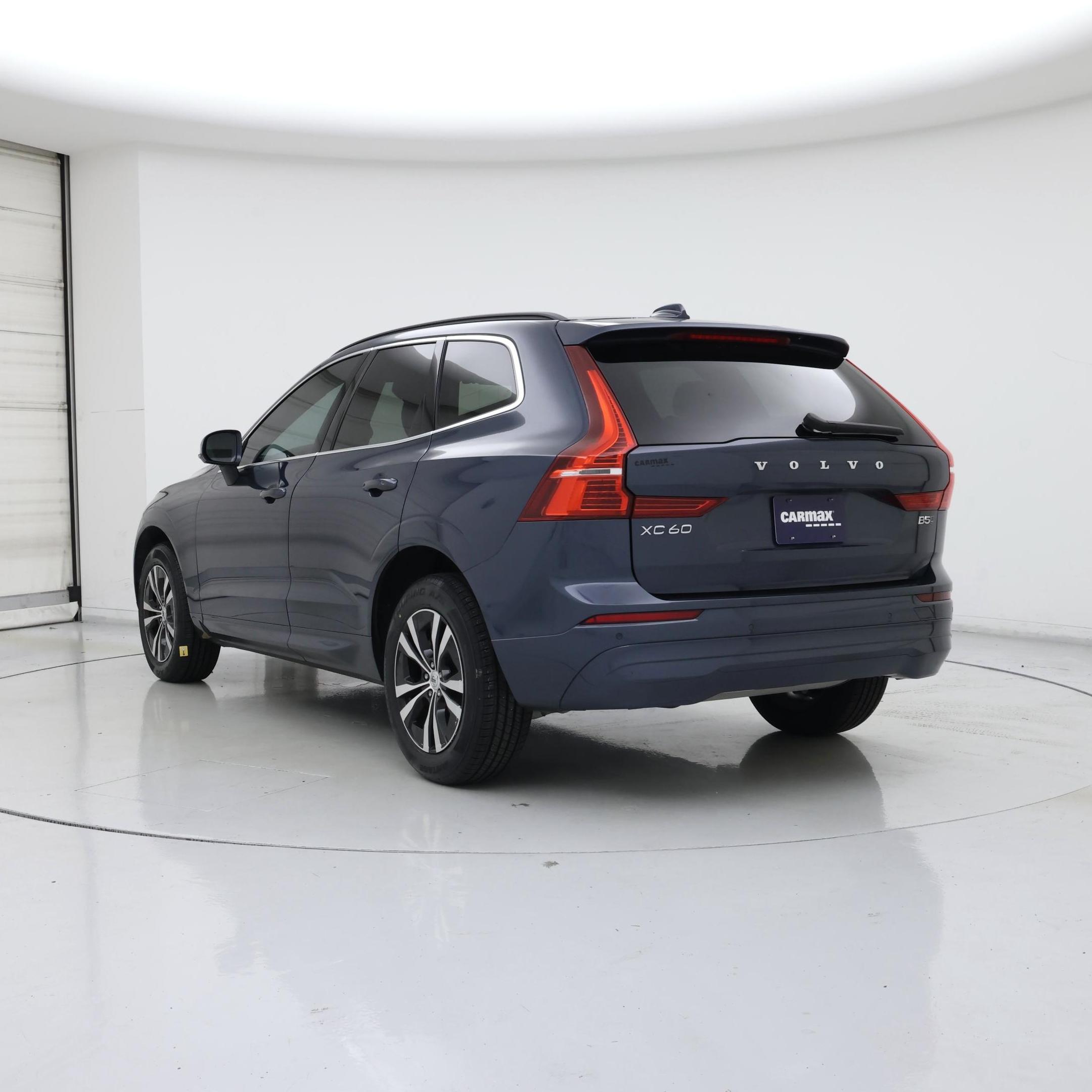 Thumbnail: 2023 Volvo XC60 - 2
