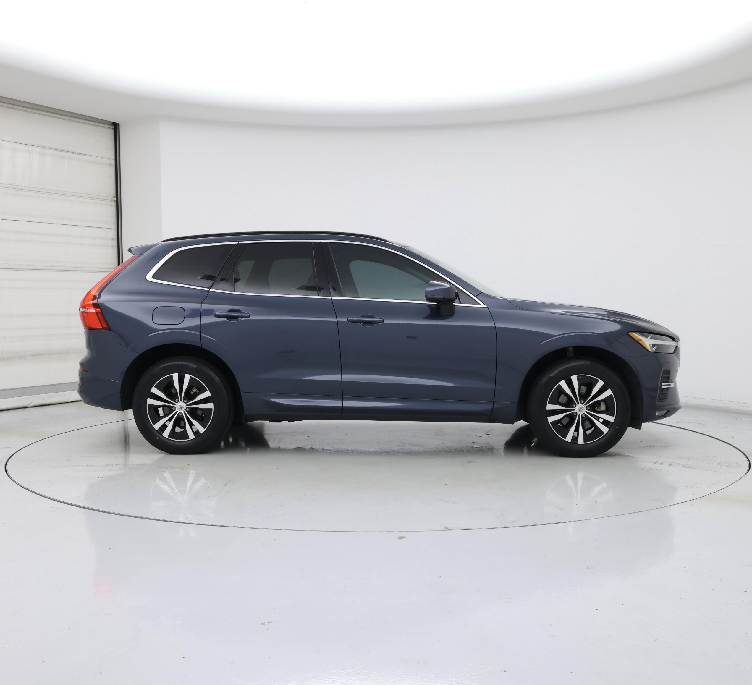 Thumbnail: 2023 Volvo XC60 - 7