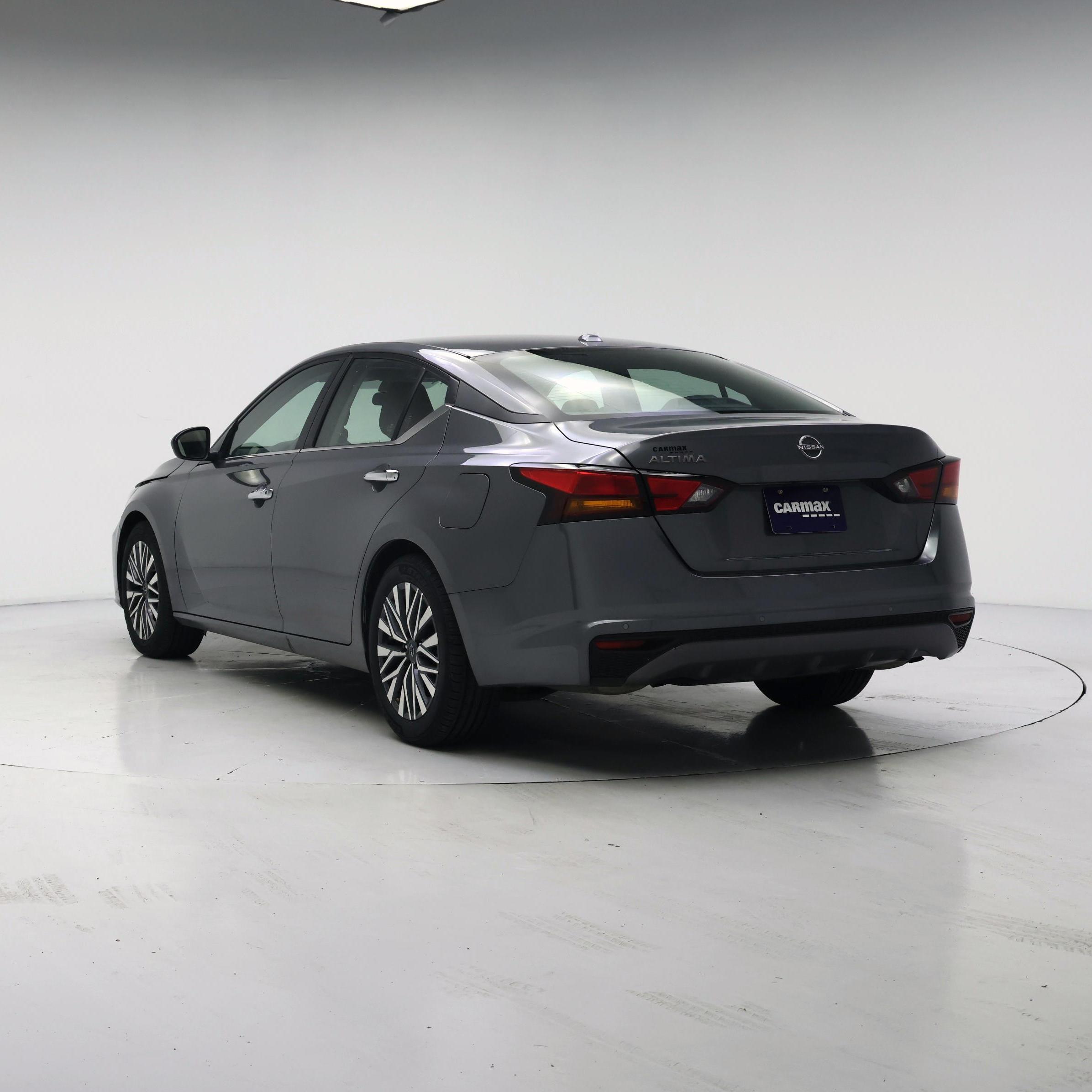 Thumbnail: 2025 Nissan Altima - 2