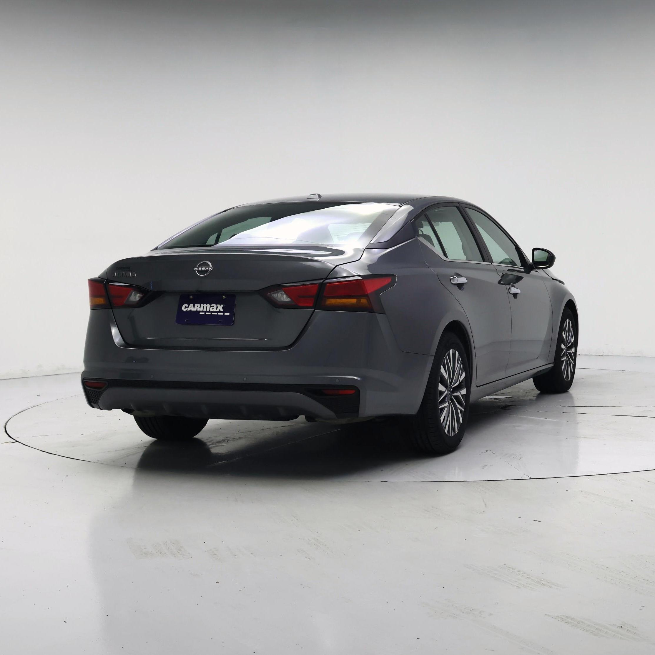 Thumbnail: 2025 Nissan Altima - 8